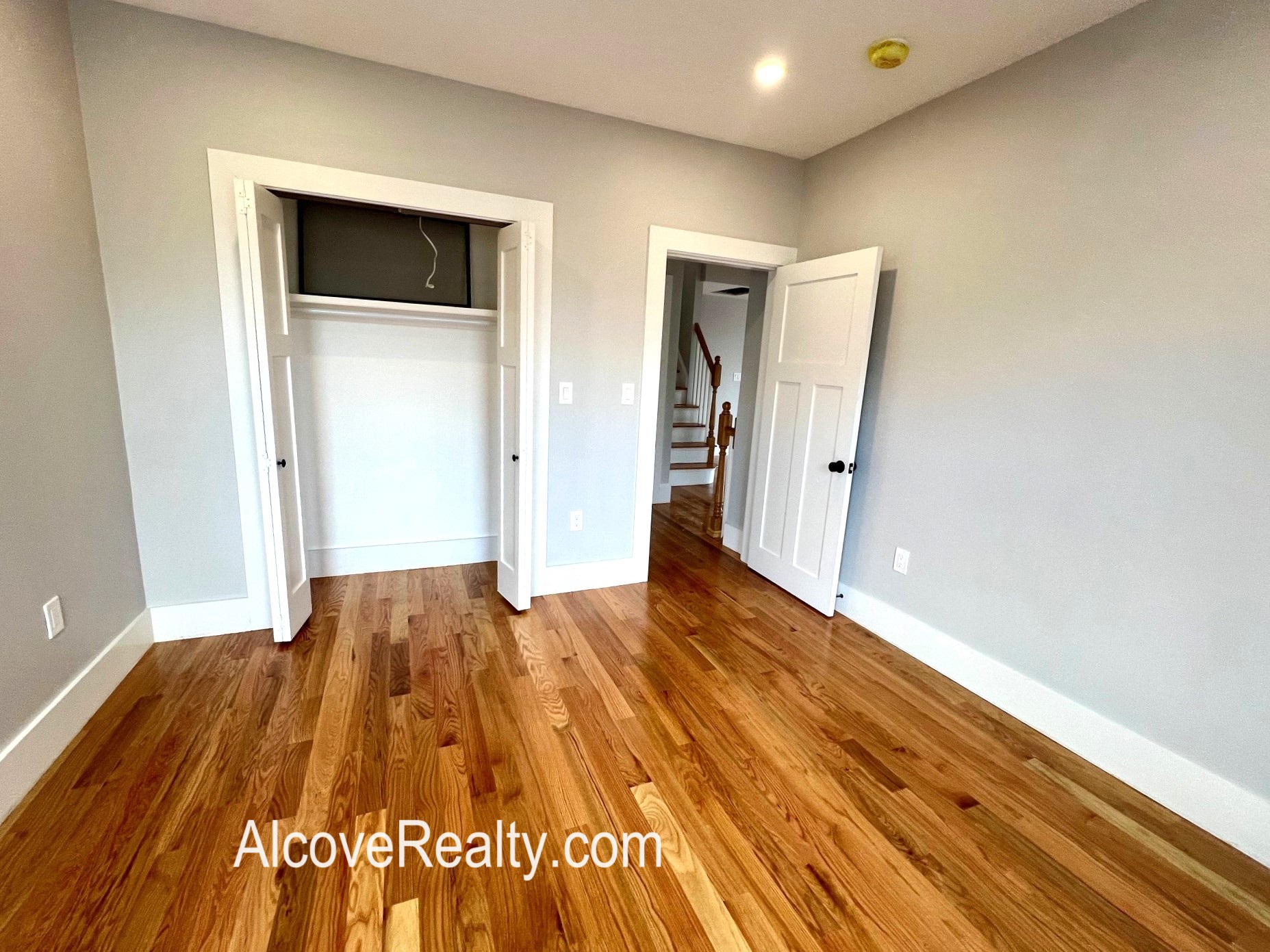 42 George St, South Medford