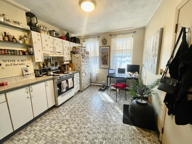 2 Michelangelo St, North End