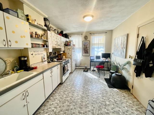 2 Michelangelo St, North End