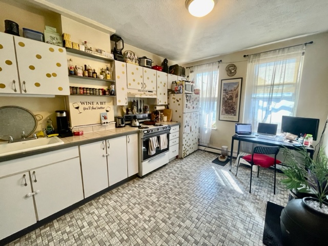 2 Michelangelo St, North End