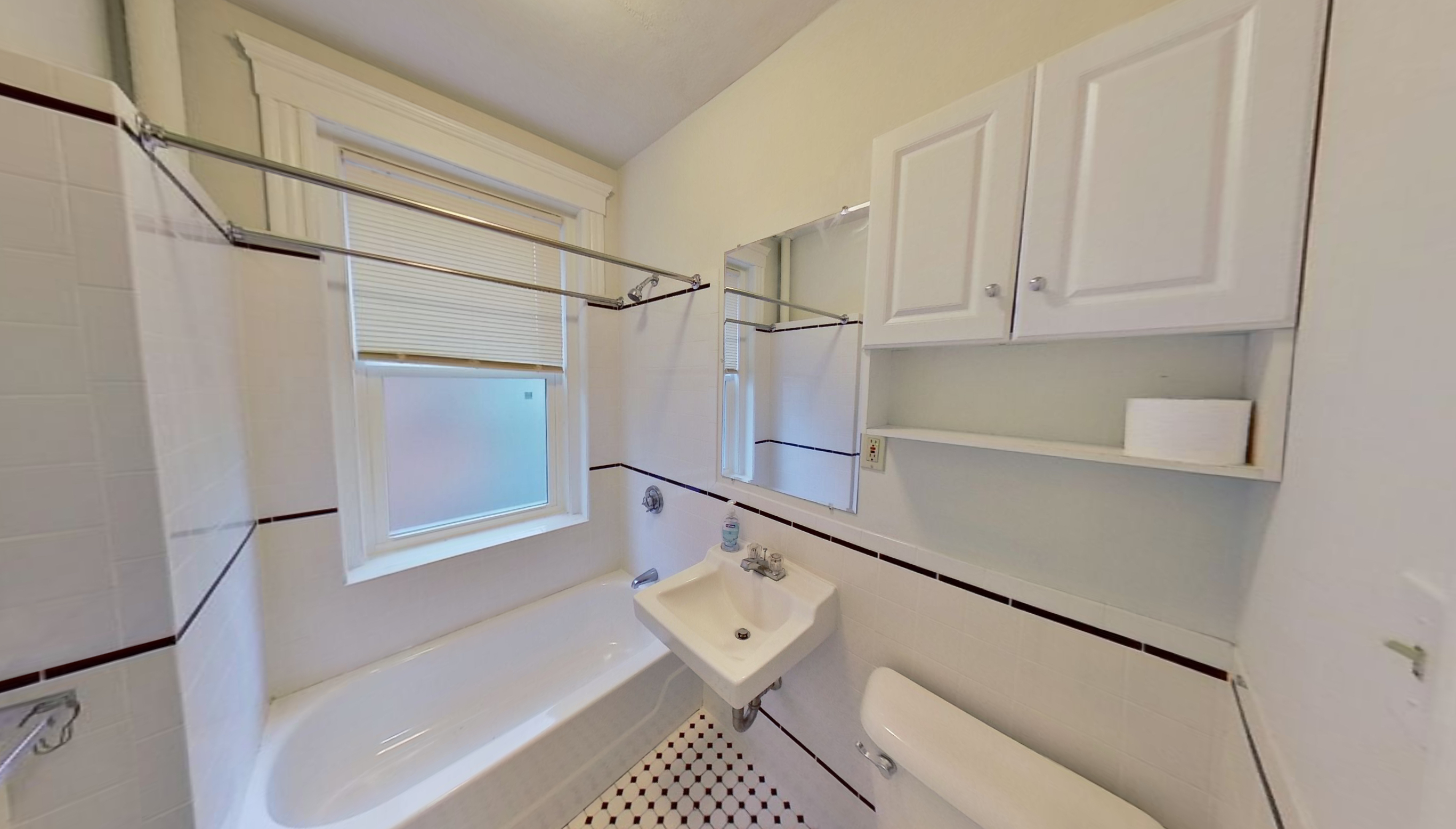 49 Worthington St, Mission Hill