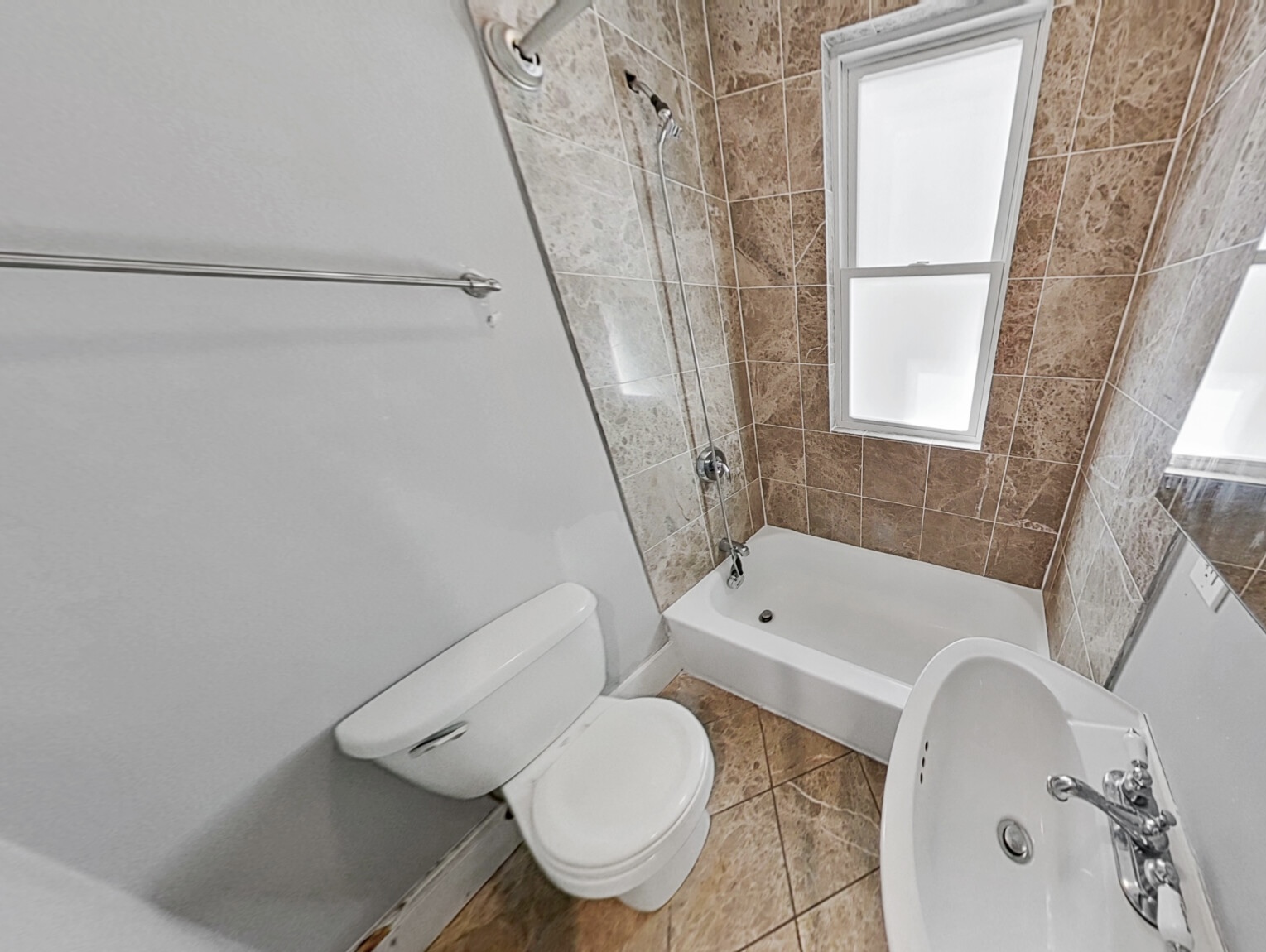 737 Parker St, Mission Hill