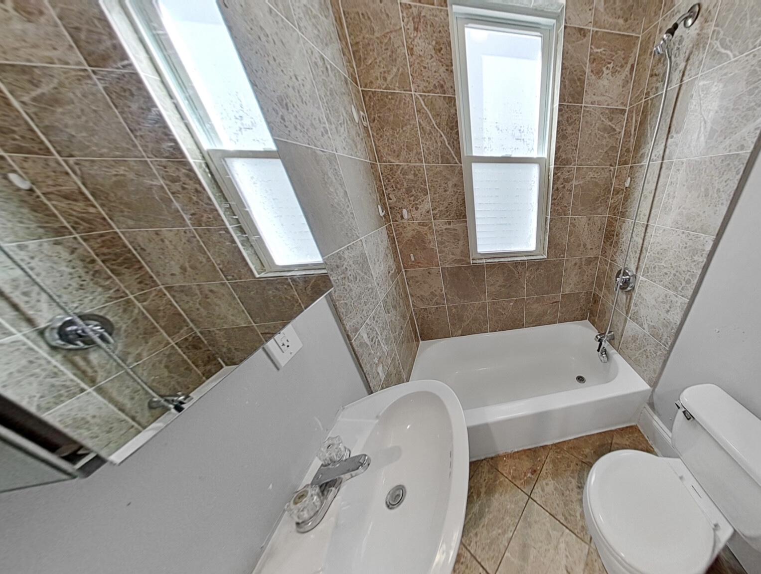 737 Parker St, Mission Hill