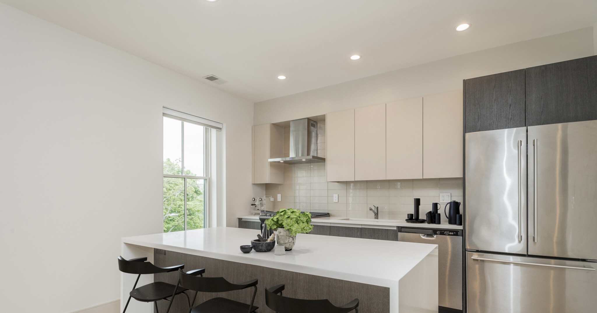 178 Saint Alphonsus St, Mission Hill