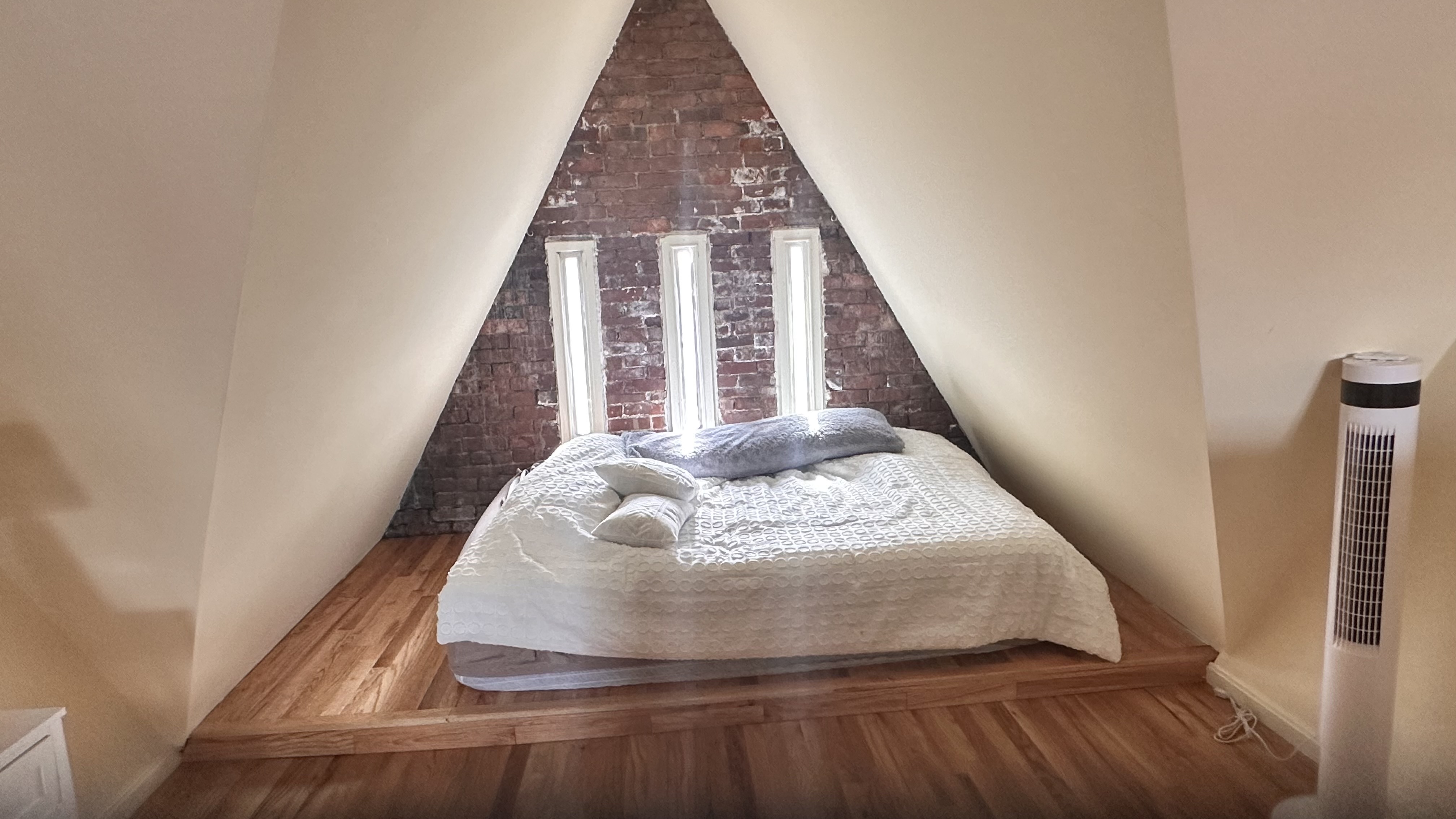 1404 Beacon St, Coolidge Corner