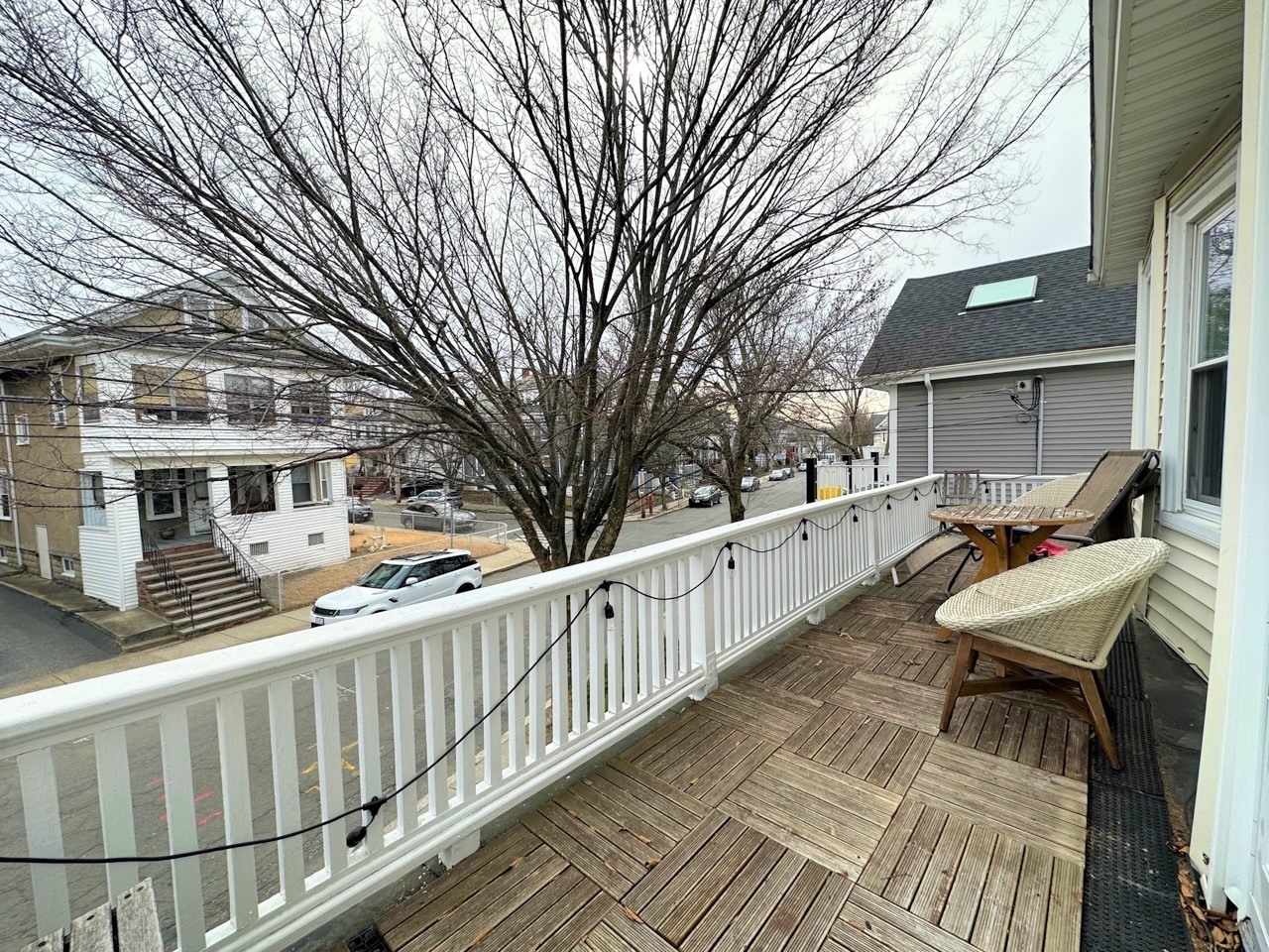 130 North, Teele Square