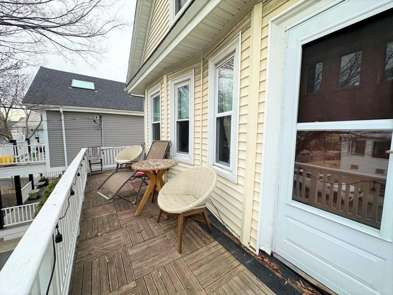 130 North, Teele Square