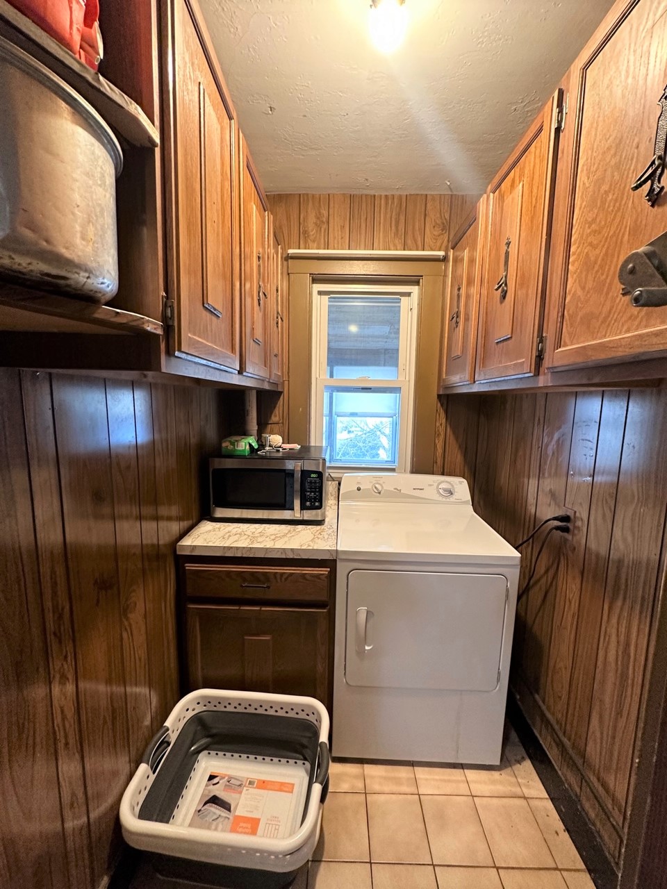 130 North, Teele Square