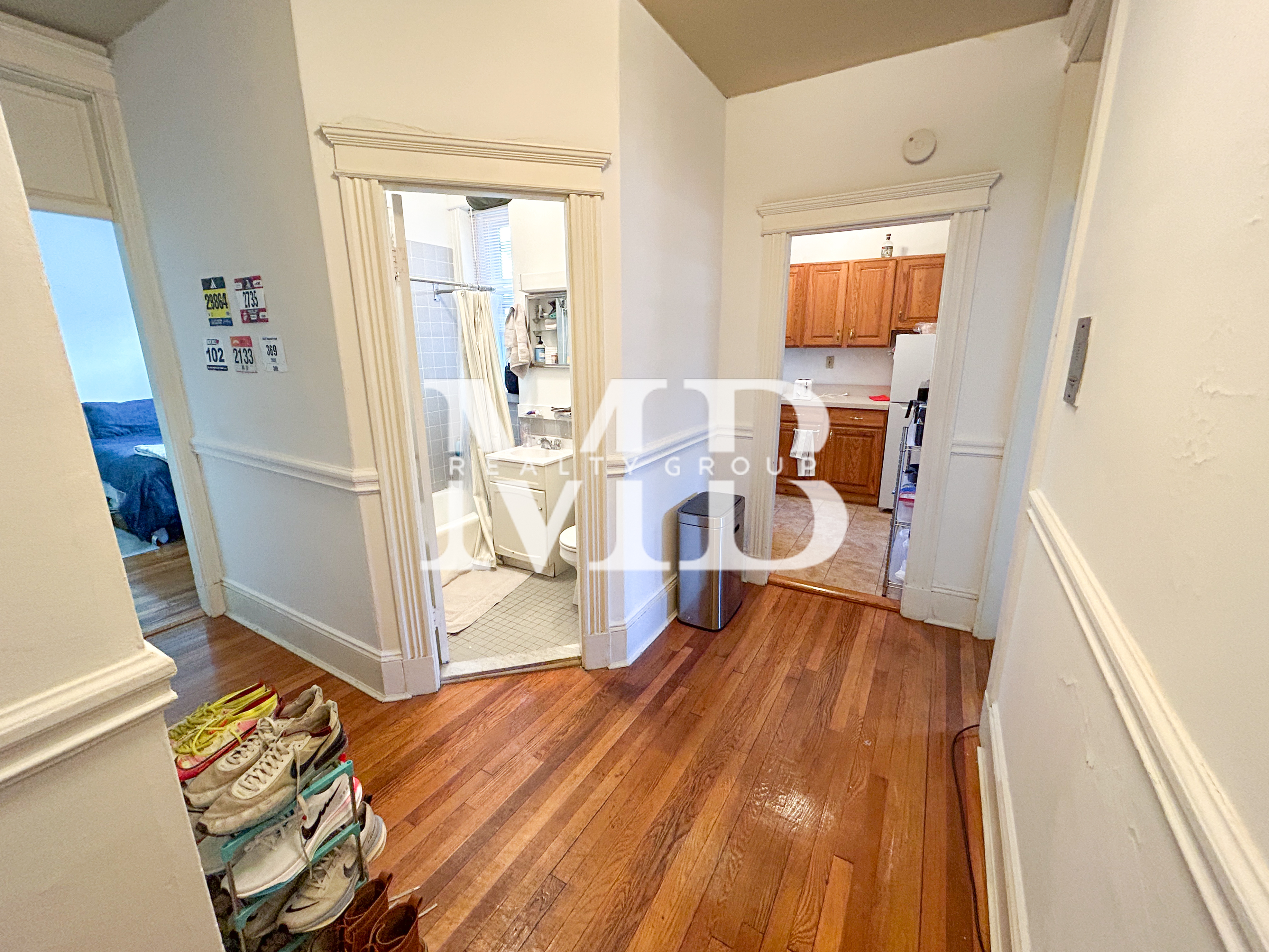 14 Palace Rd, Longwood