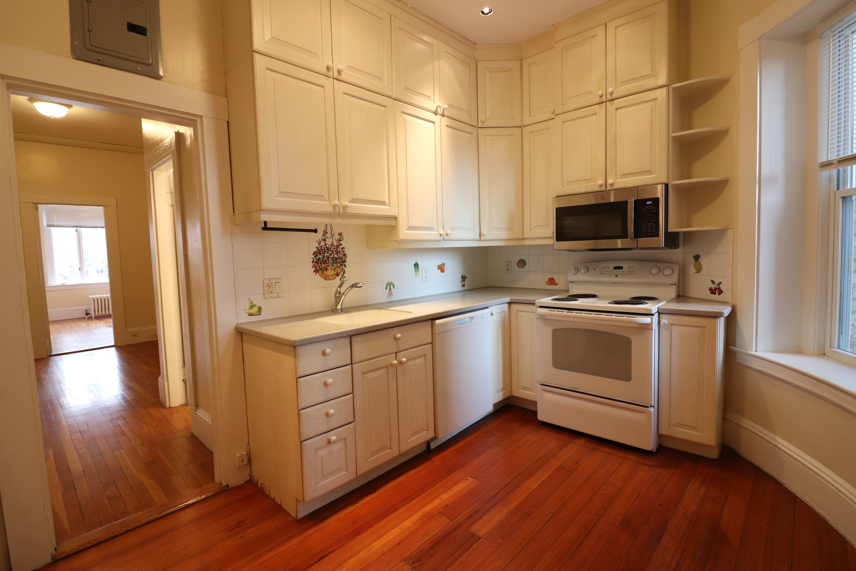 1477 Beacon St, Coolidge Corner