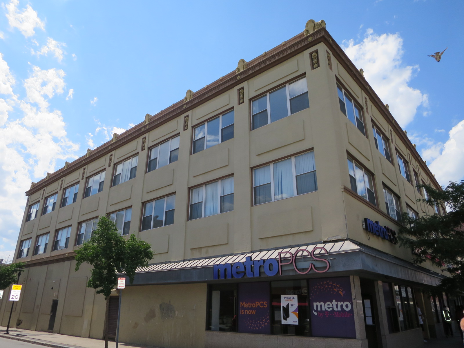 15 Pearl St, Central Square