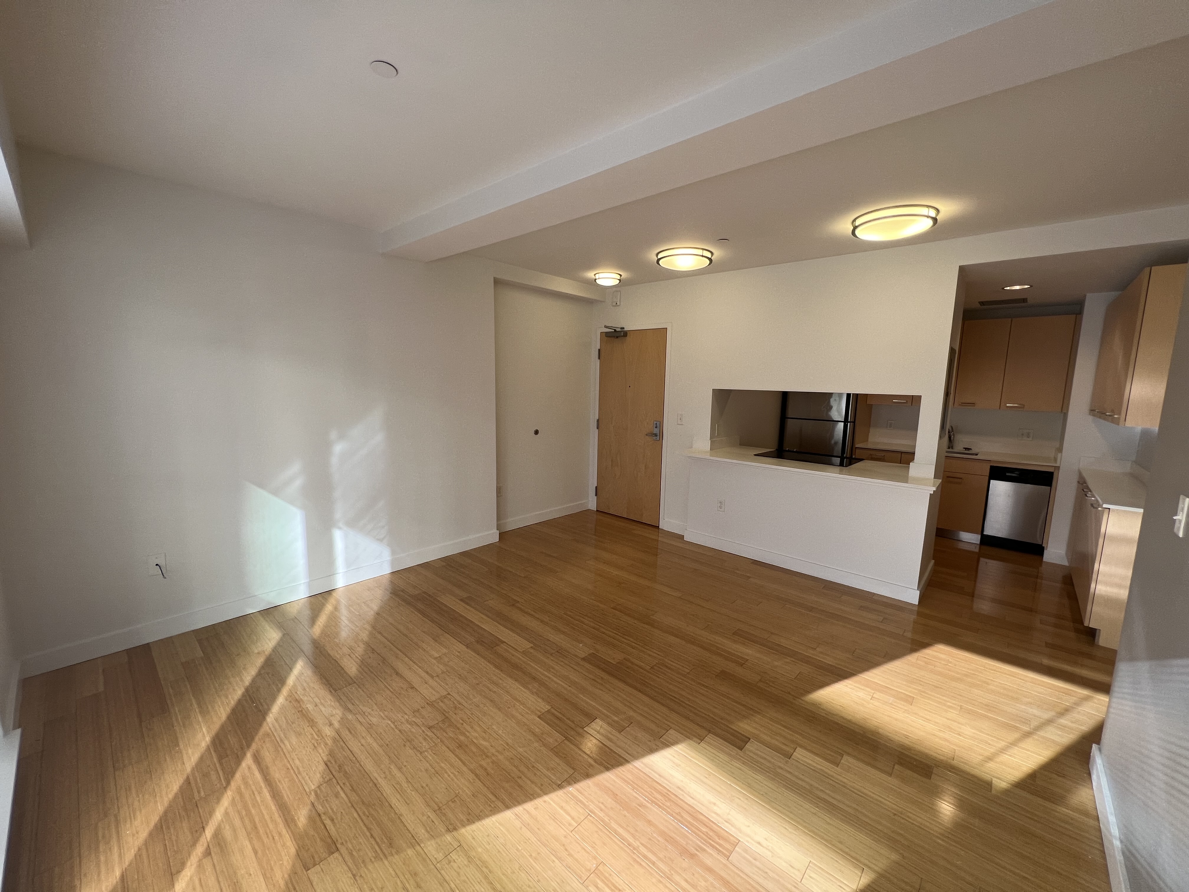 1085 Boylston St, Fenway