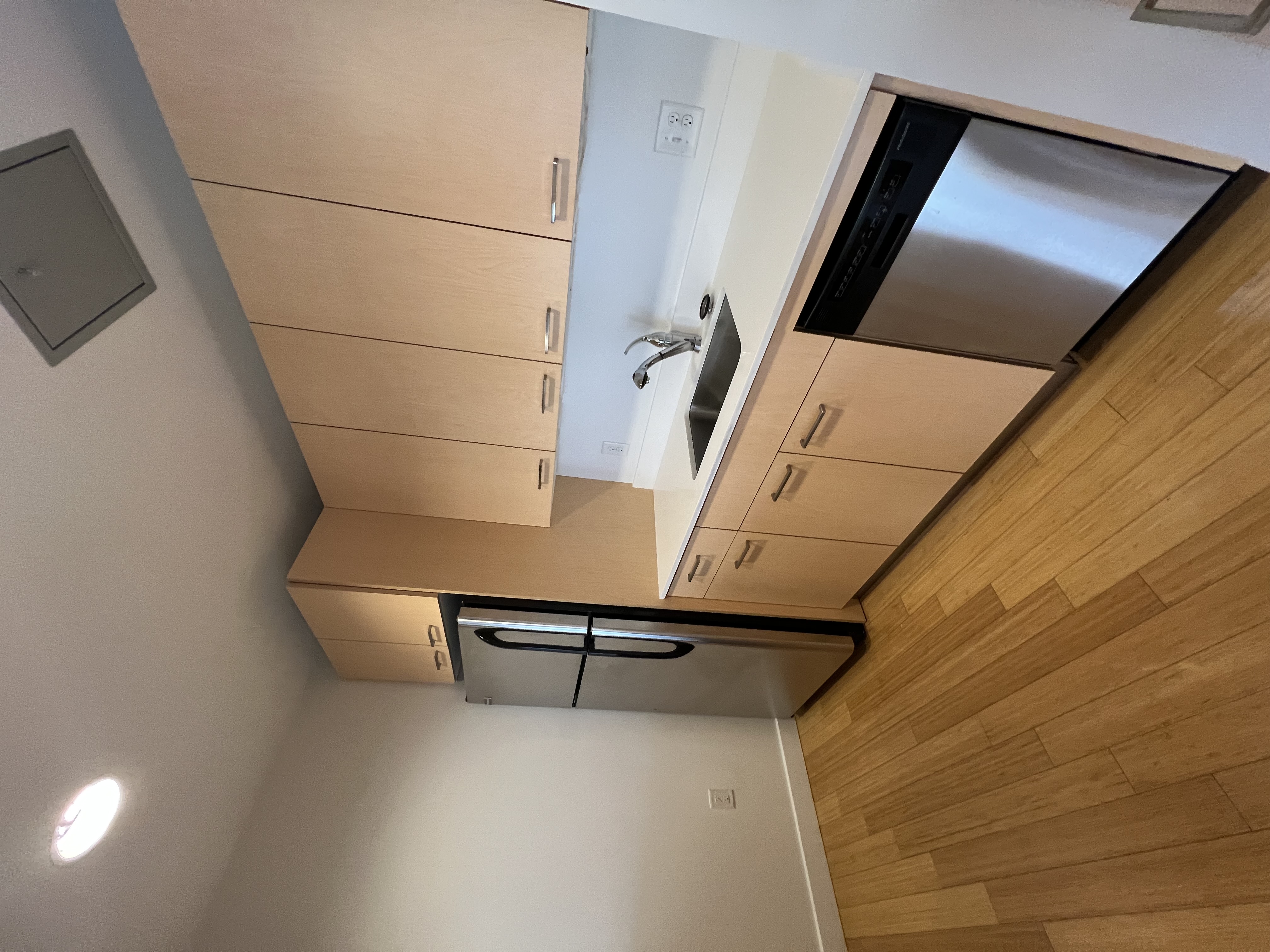 1085 Boylston St, Fenway