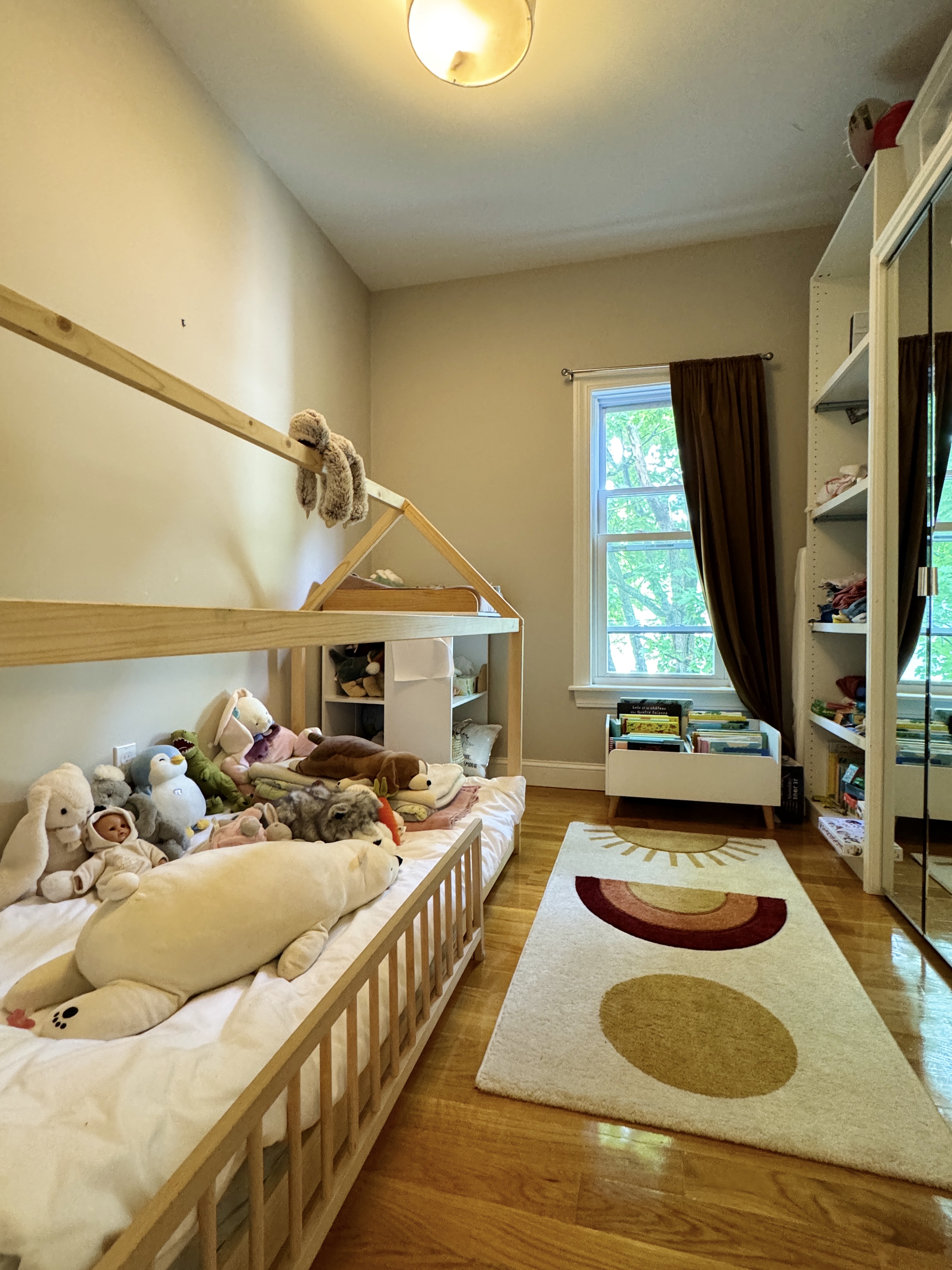 200 Willow Ave, Powder House Square