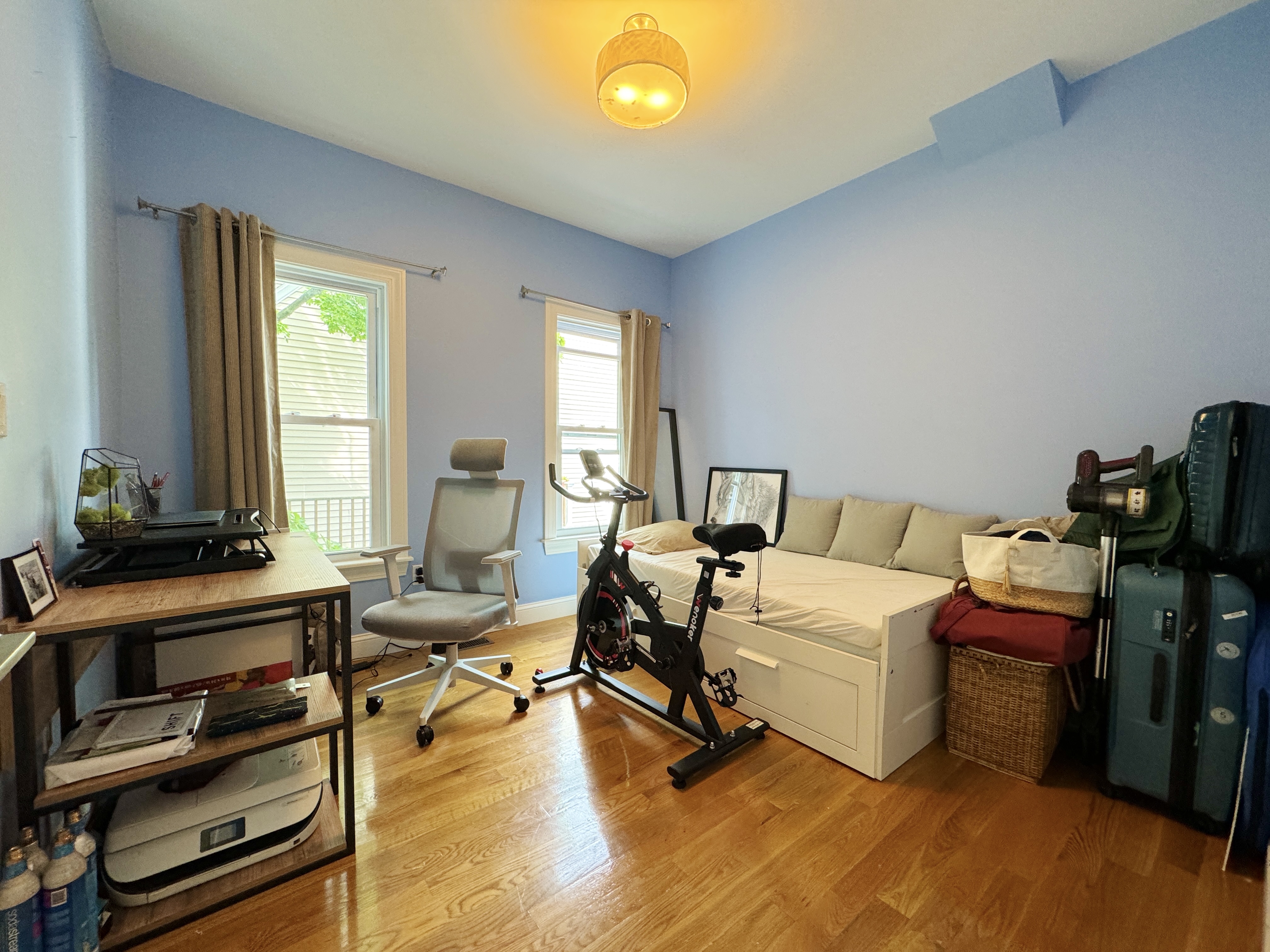 200 Willow Ave, Powder House Square