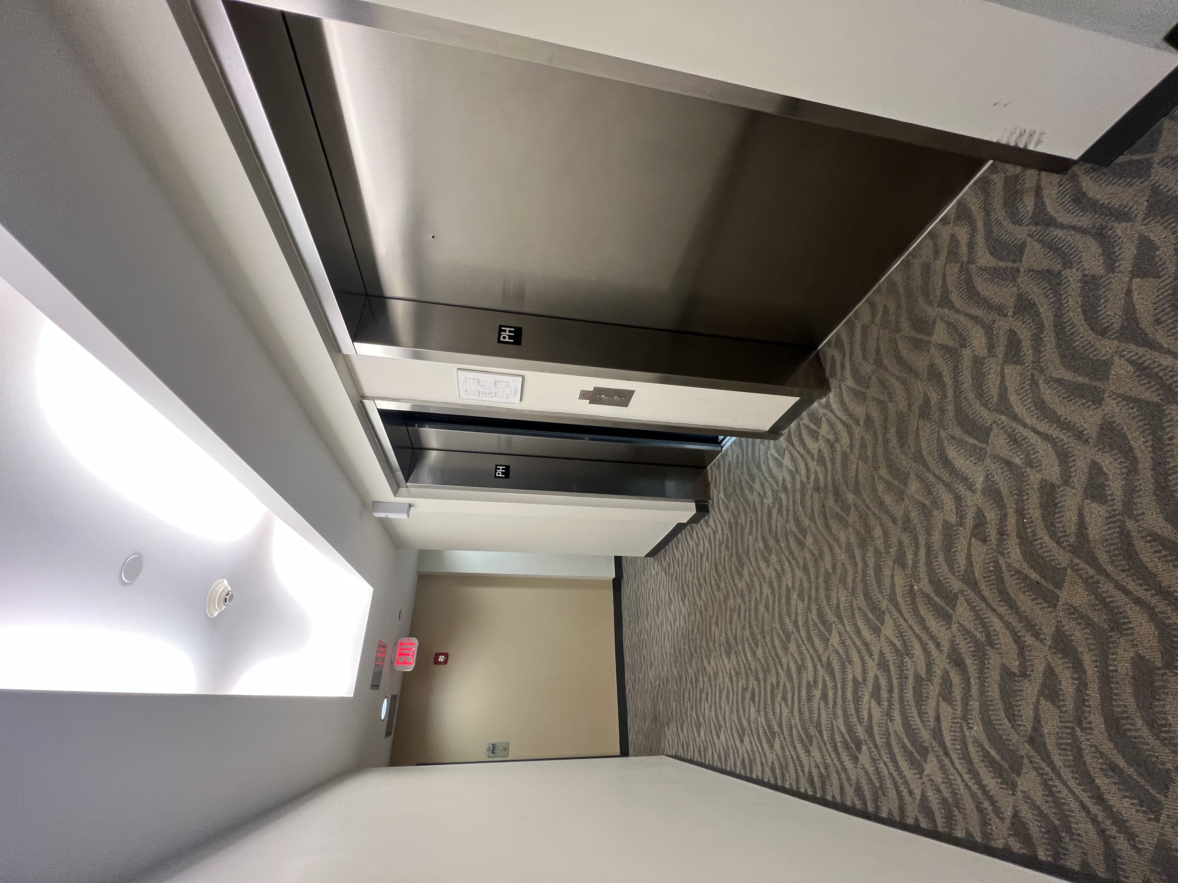 1085 Boylston St, Fenway