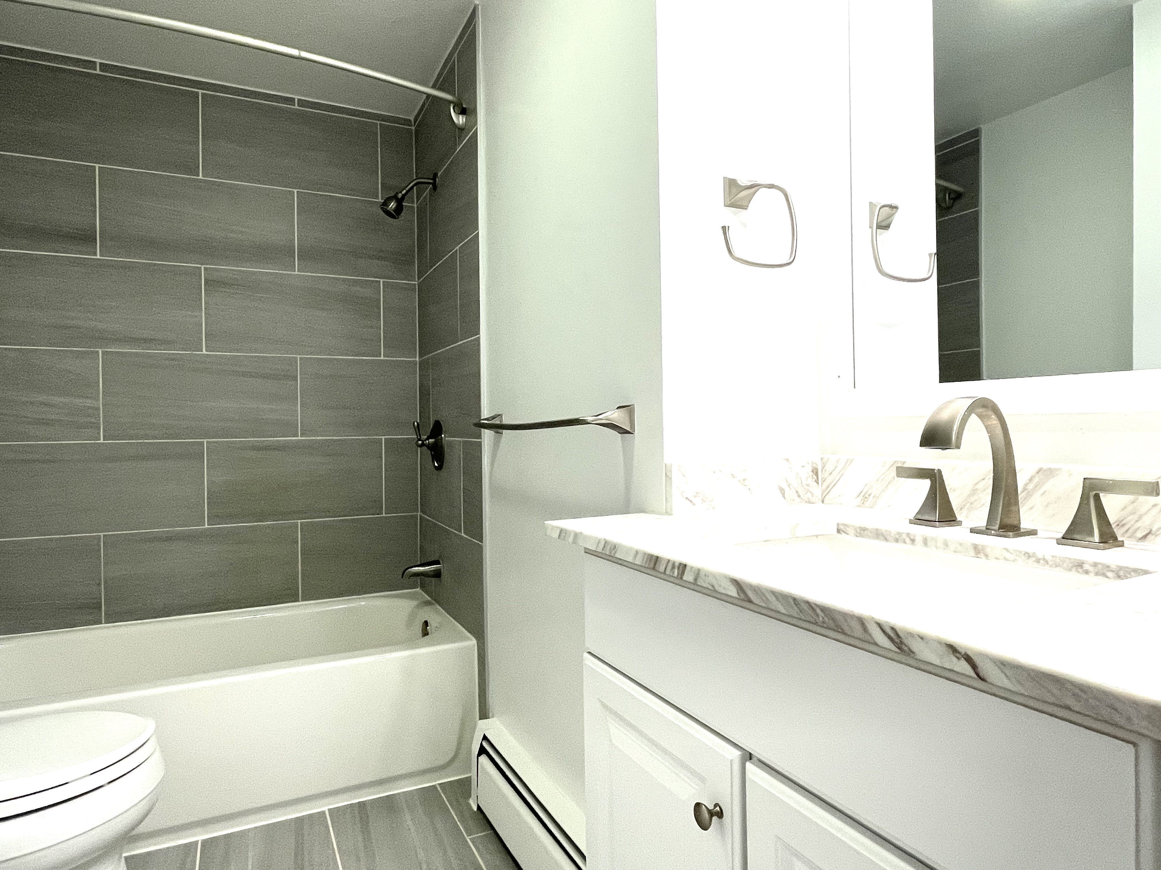 6 Hudson St, Watertown Square