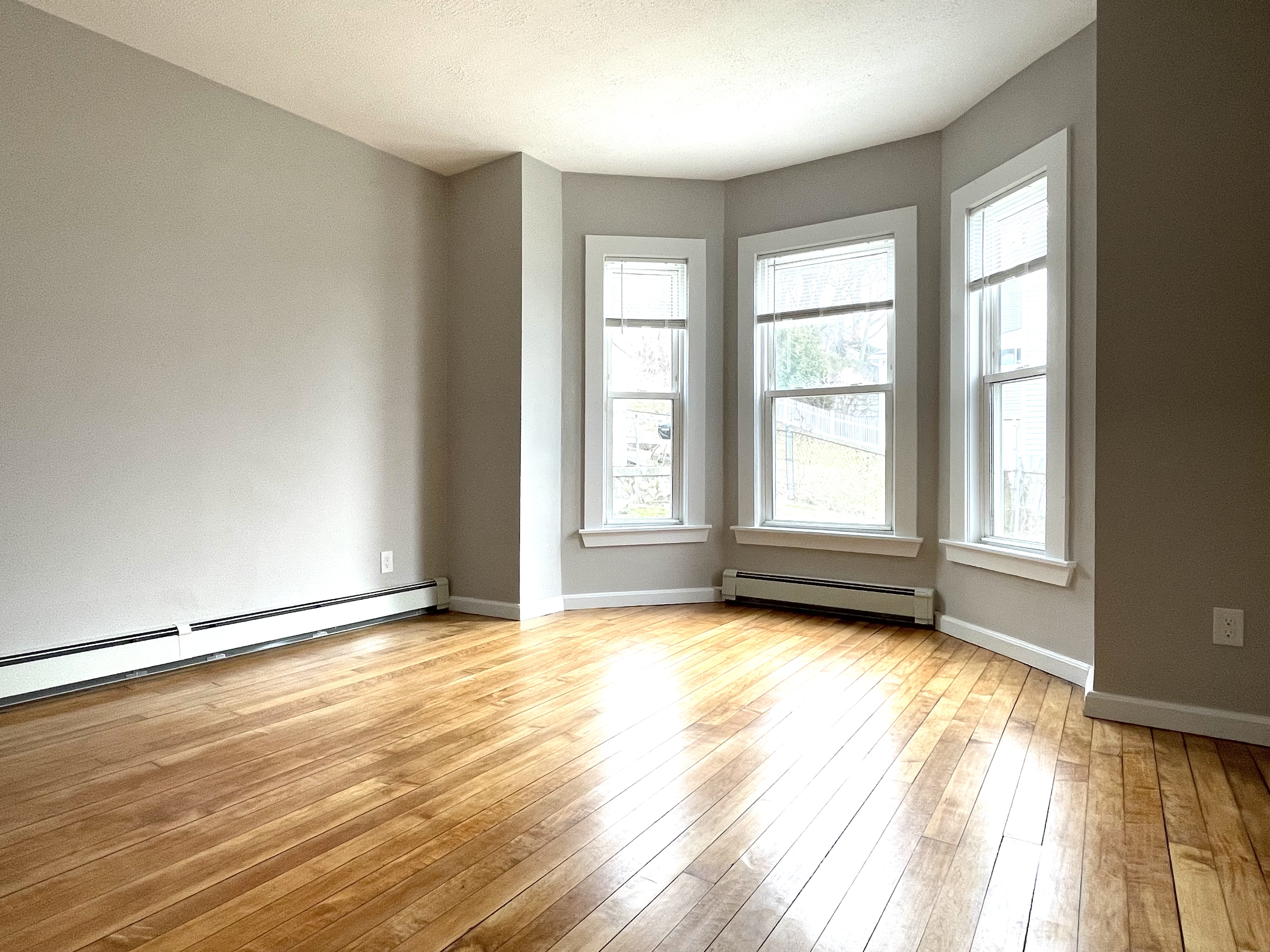 6 Hudson St, Watertown Square