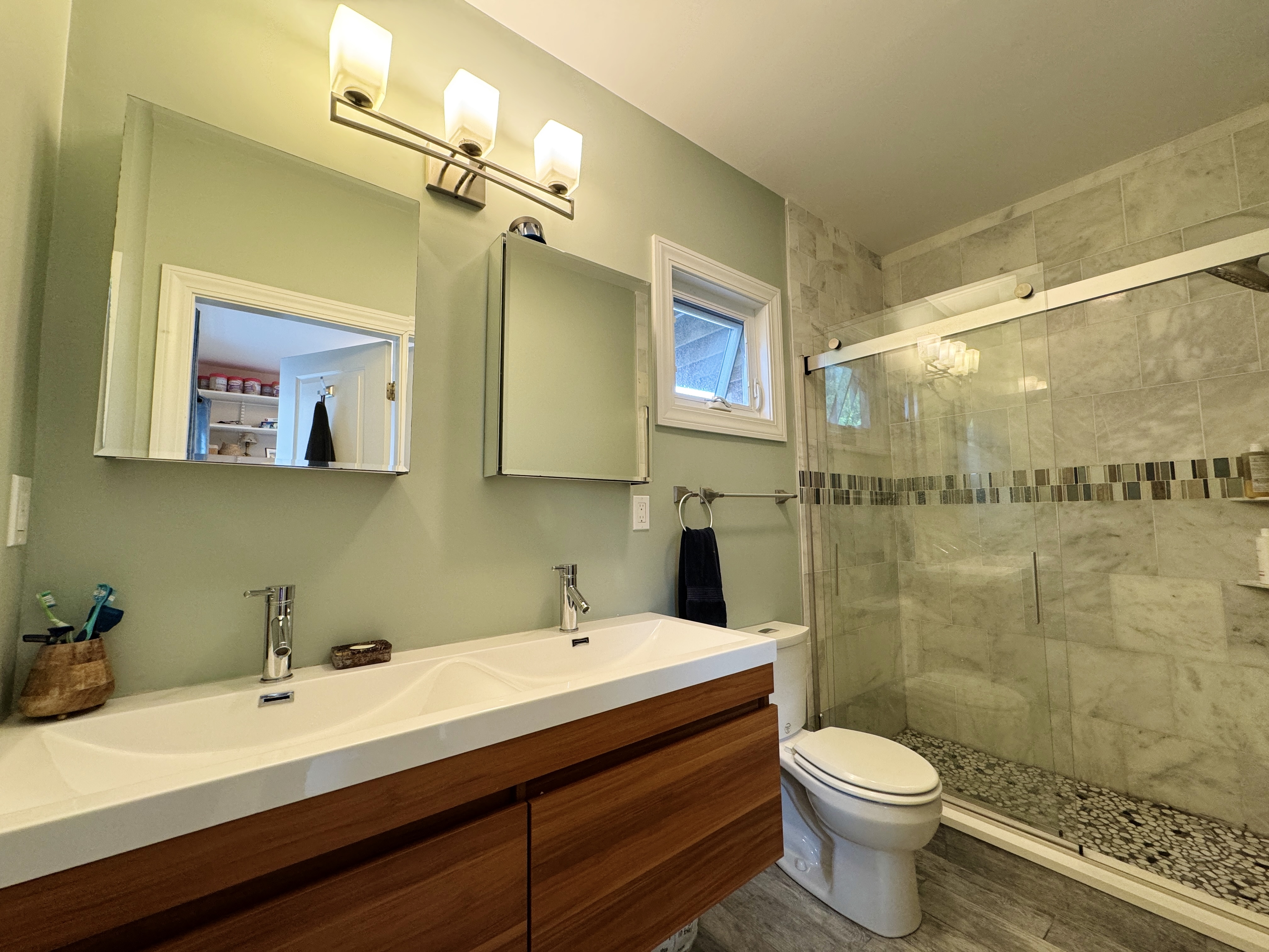 200 Willow Ave, Powder House Square