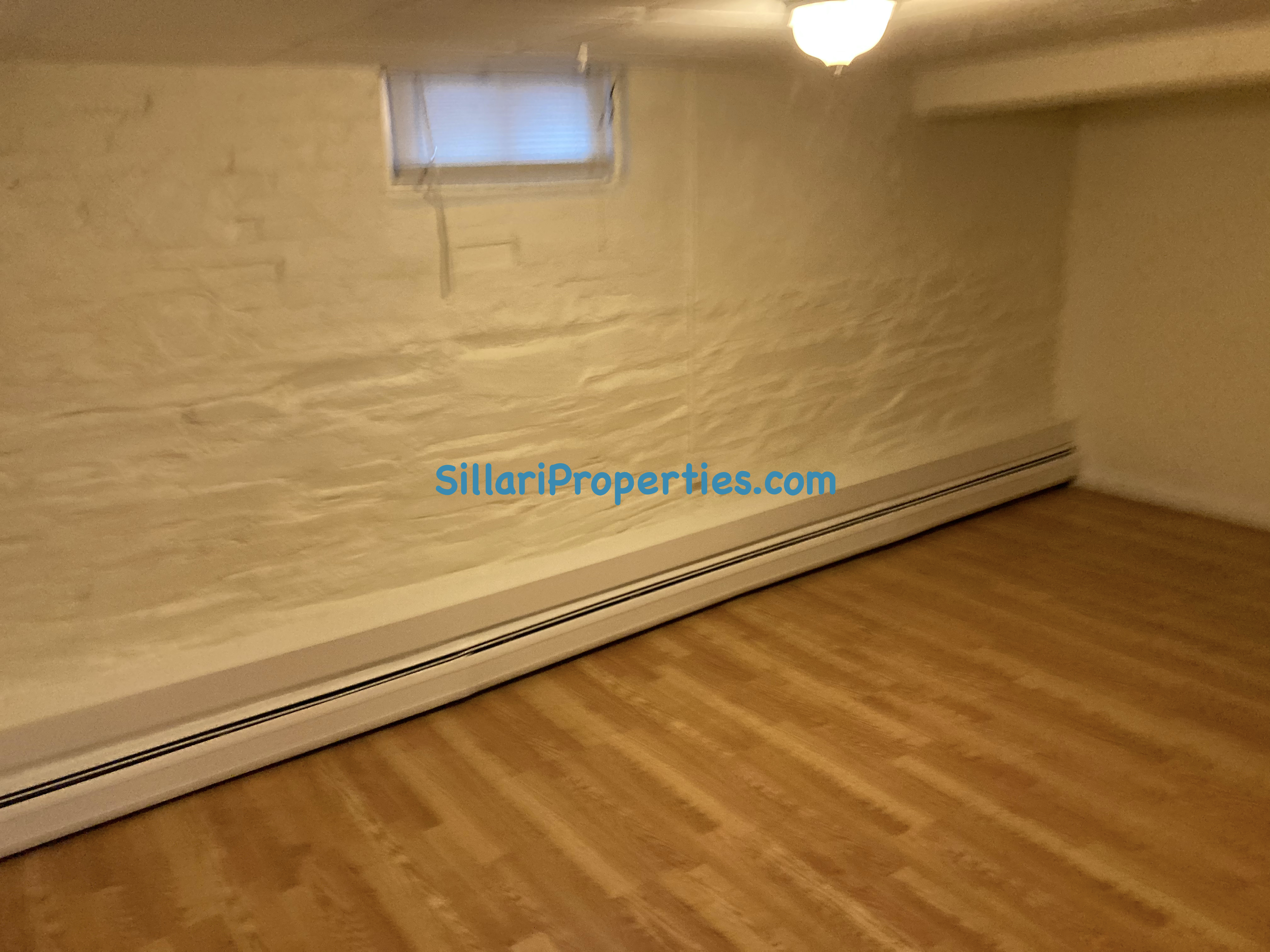 10 Garrison Ave, West Somerville