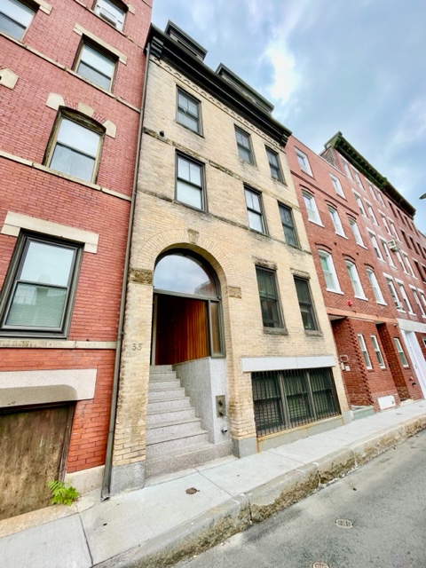 33 Tileston St, North End