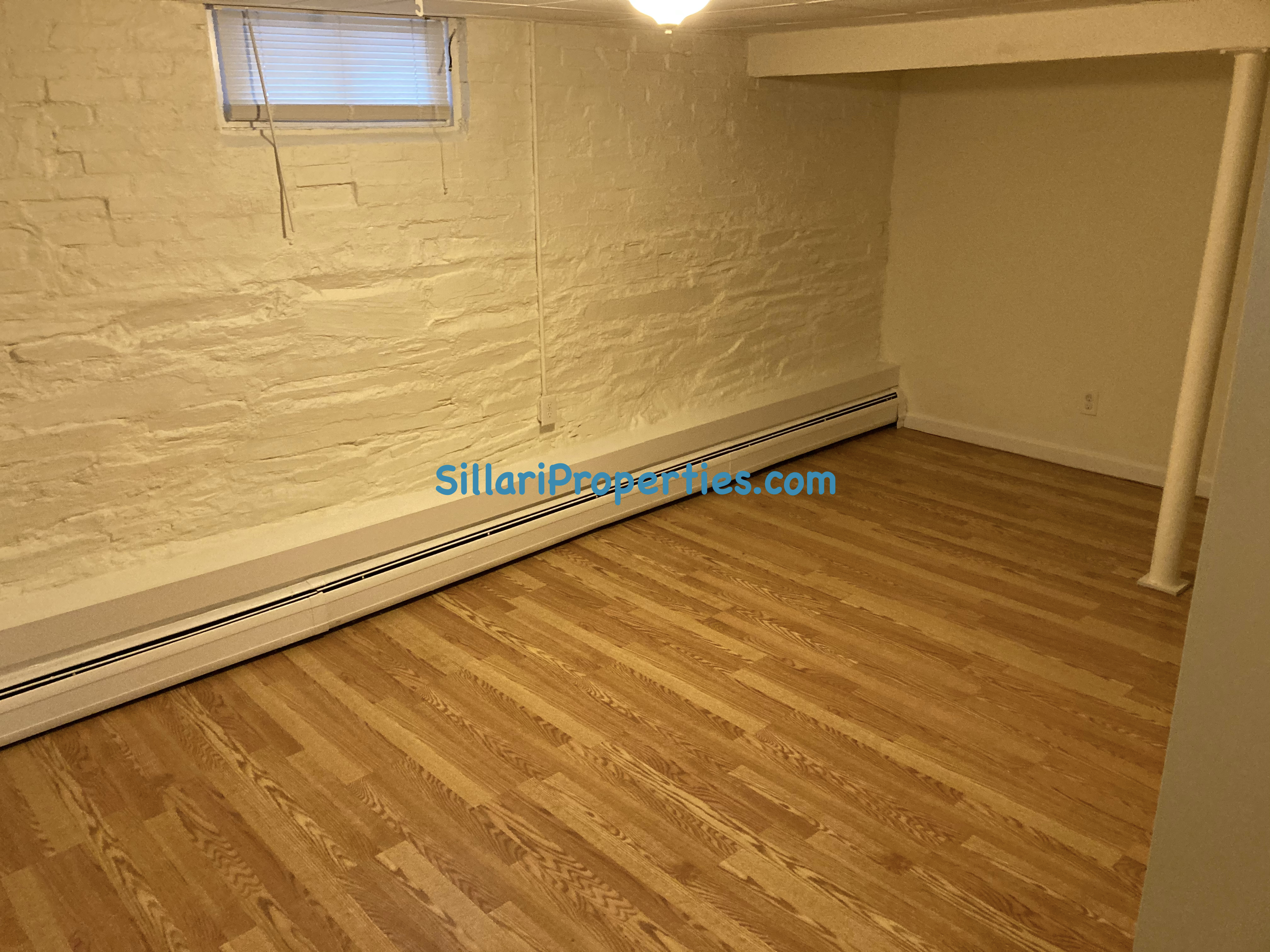 10 Garrison Ave, West Somerville