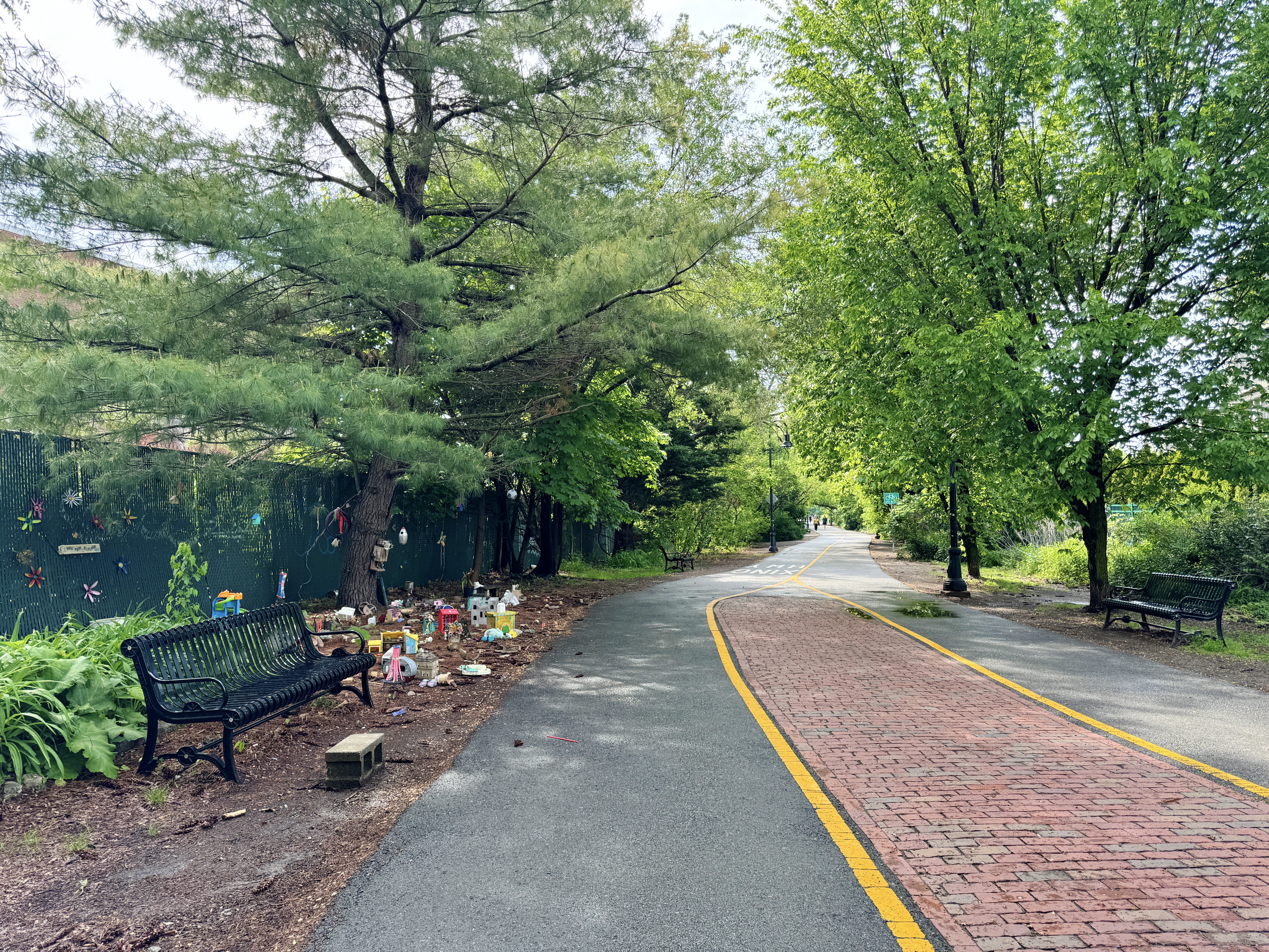 200 Willow Ave, Powder House Square