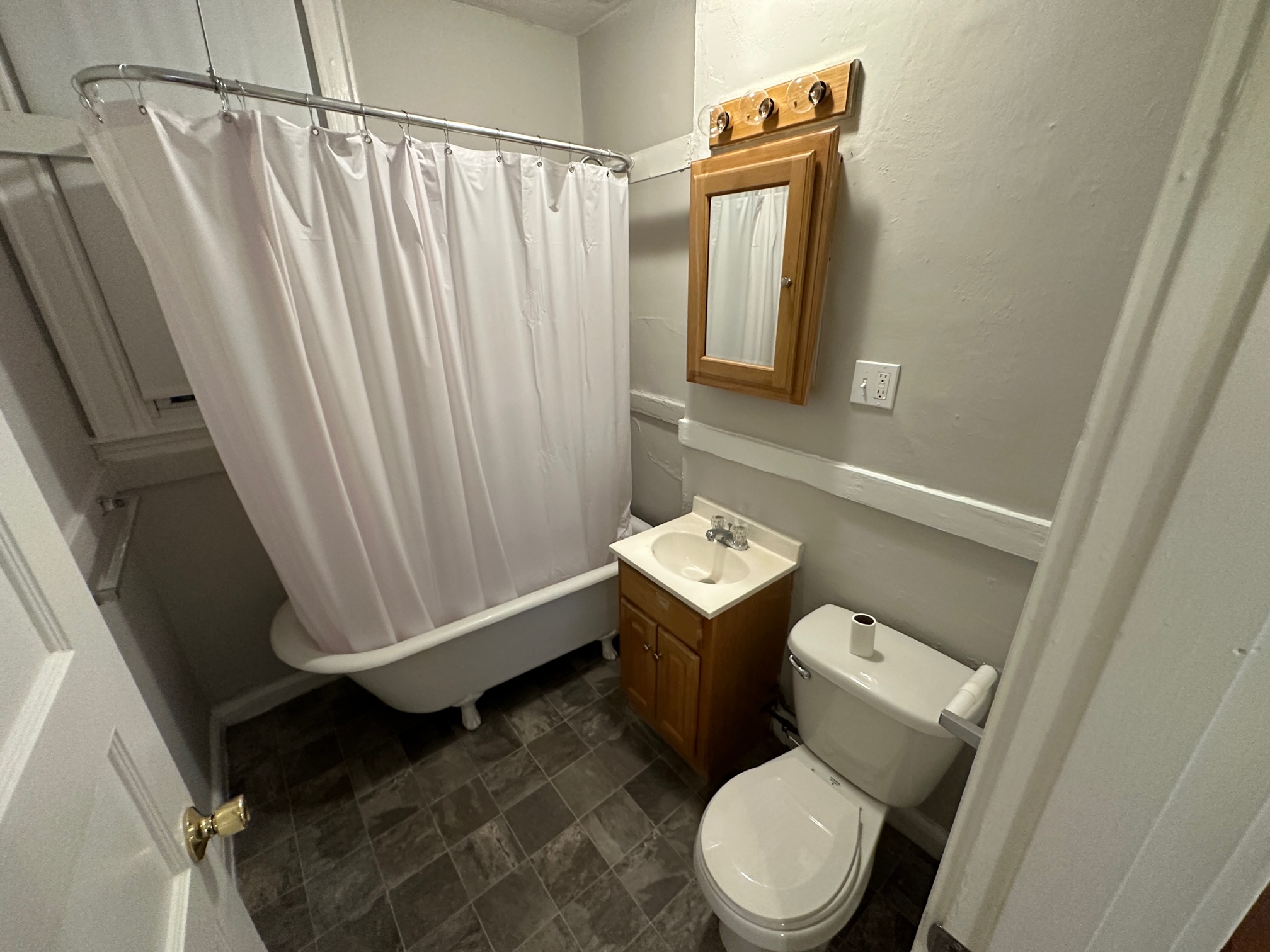 220 South St, Jamaica Plain