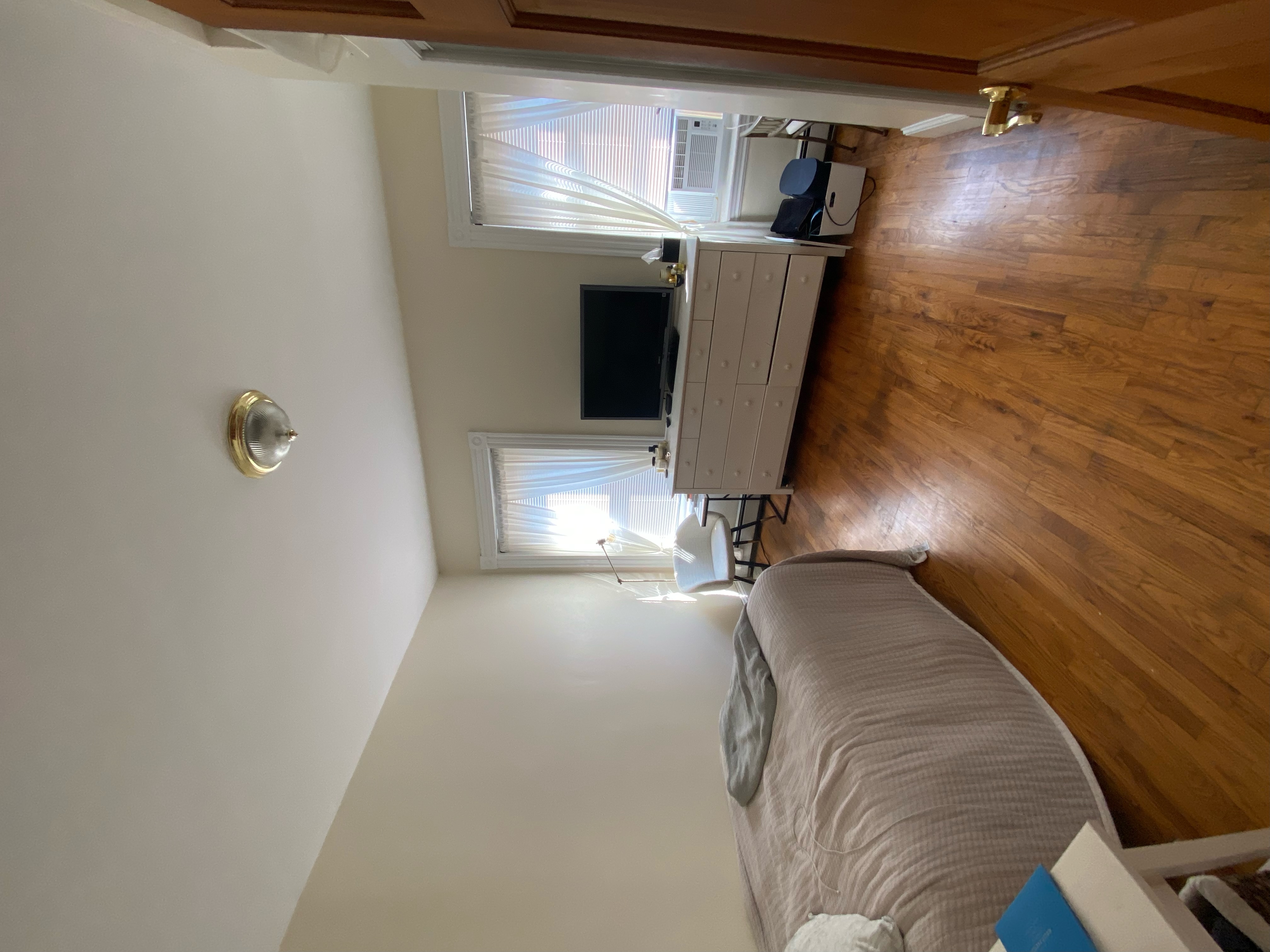 76 Fairmont St, Cambridgeport