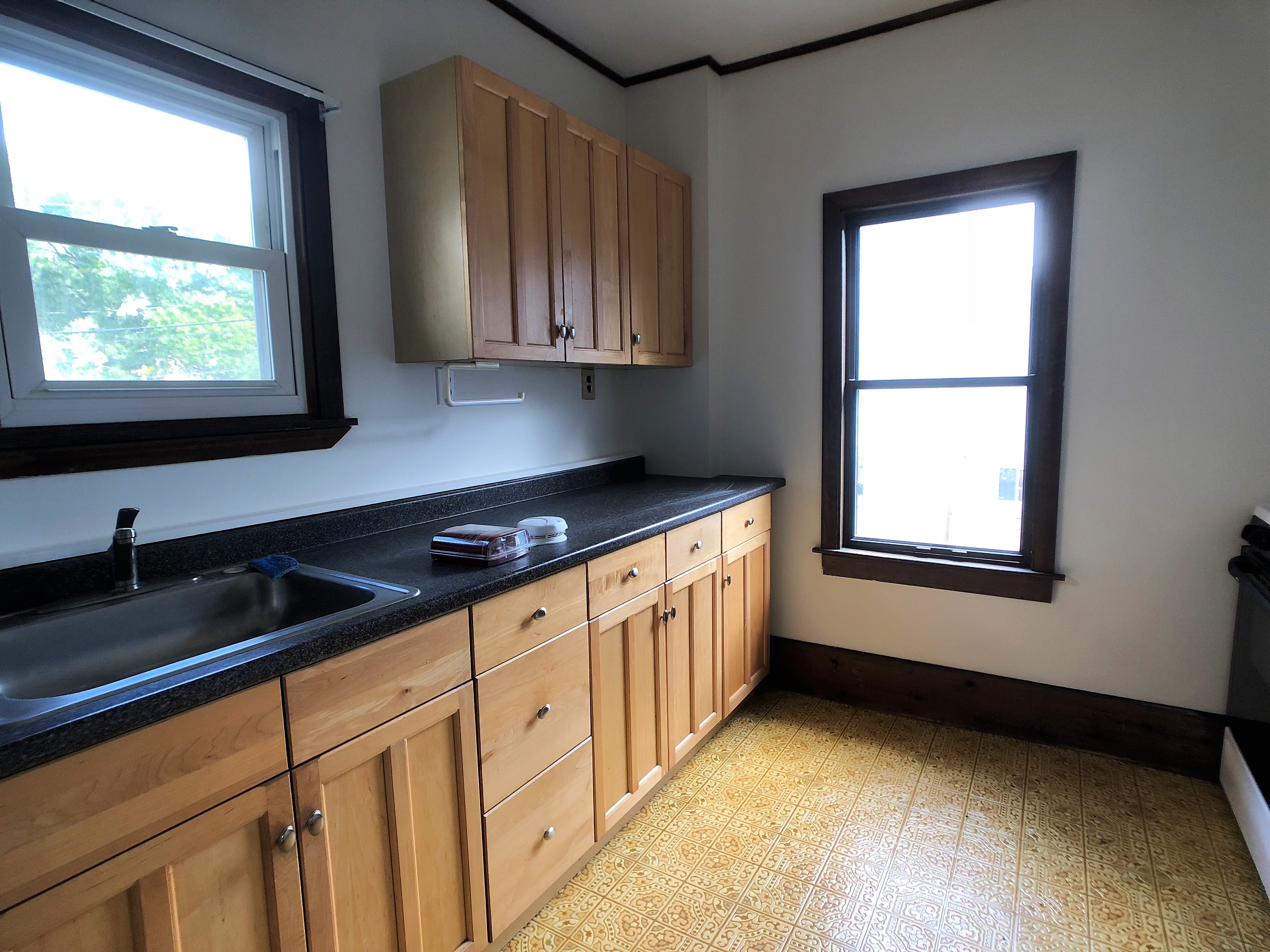 16 Moore St, Davis Square