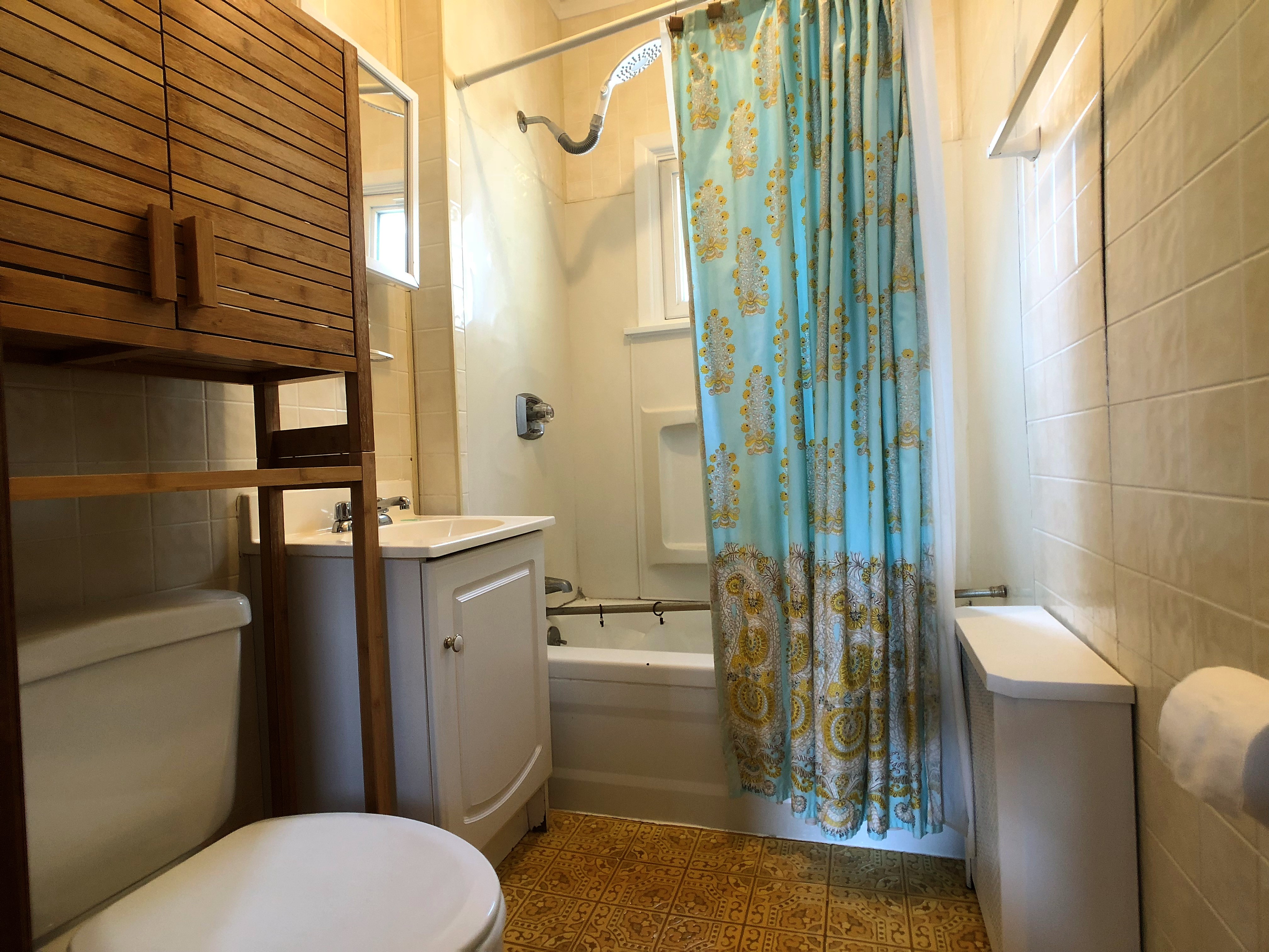 16 Moore St, Davis Square