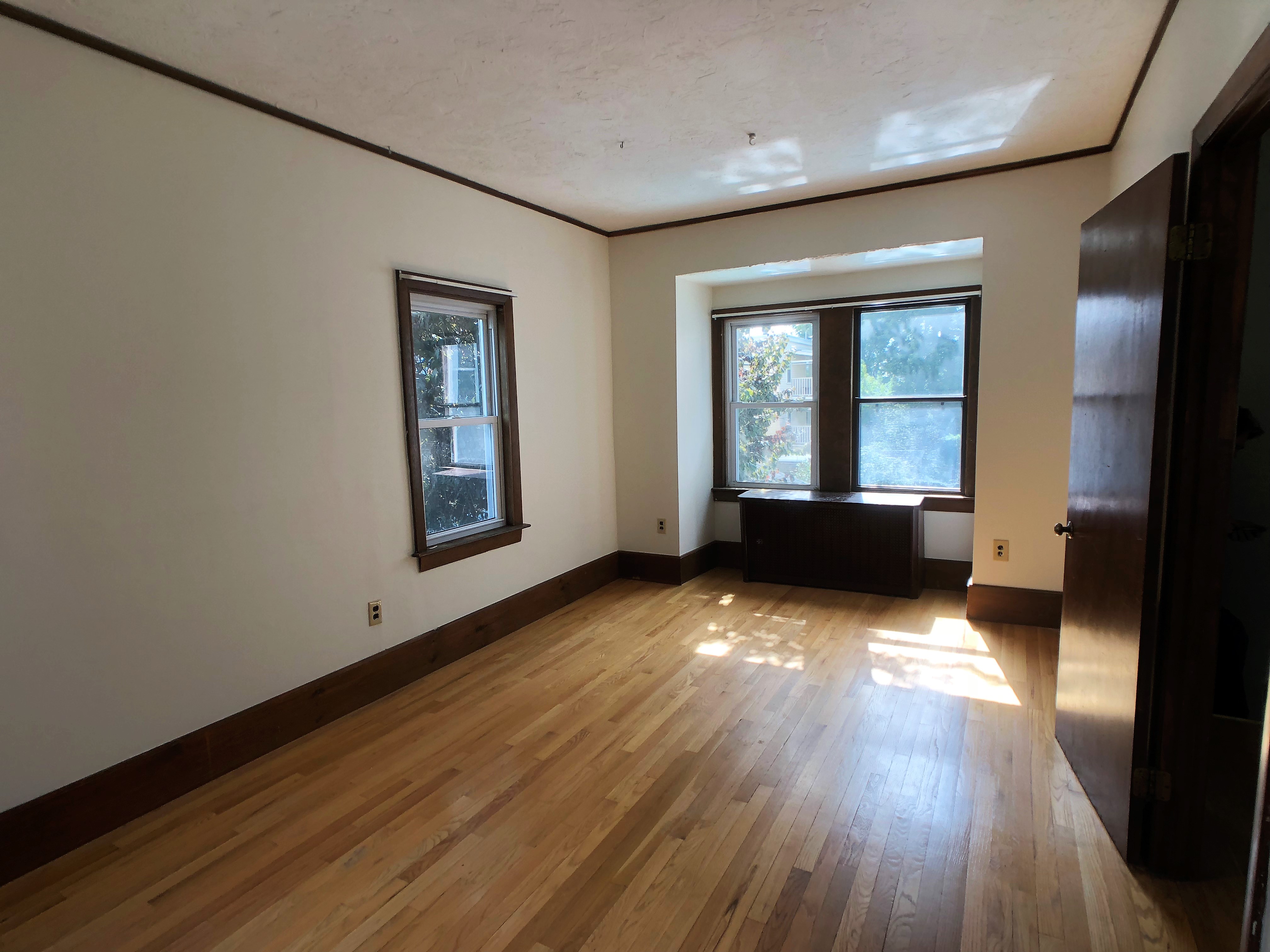 16 Moore St, Davis Square