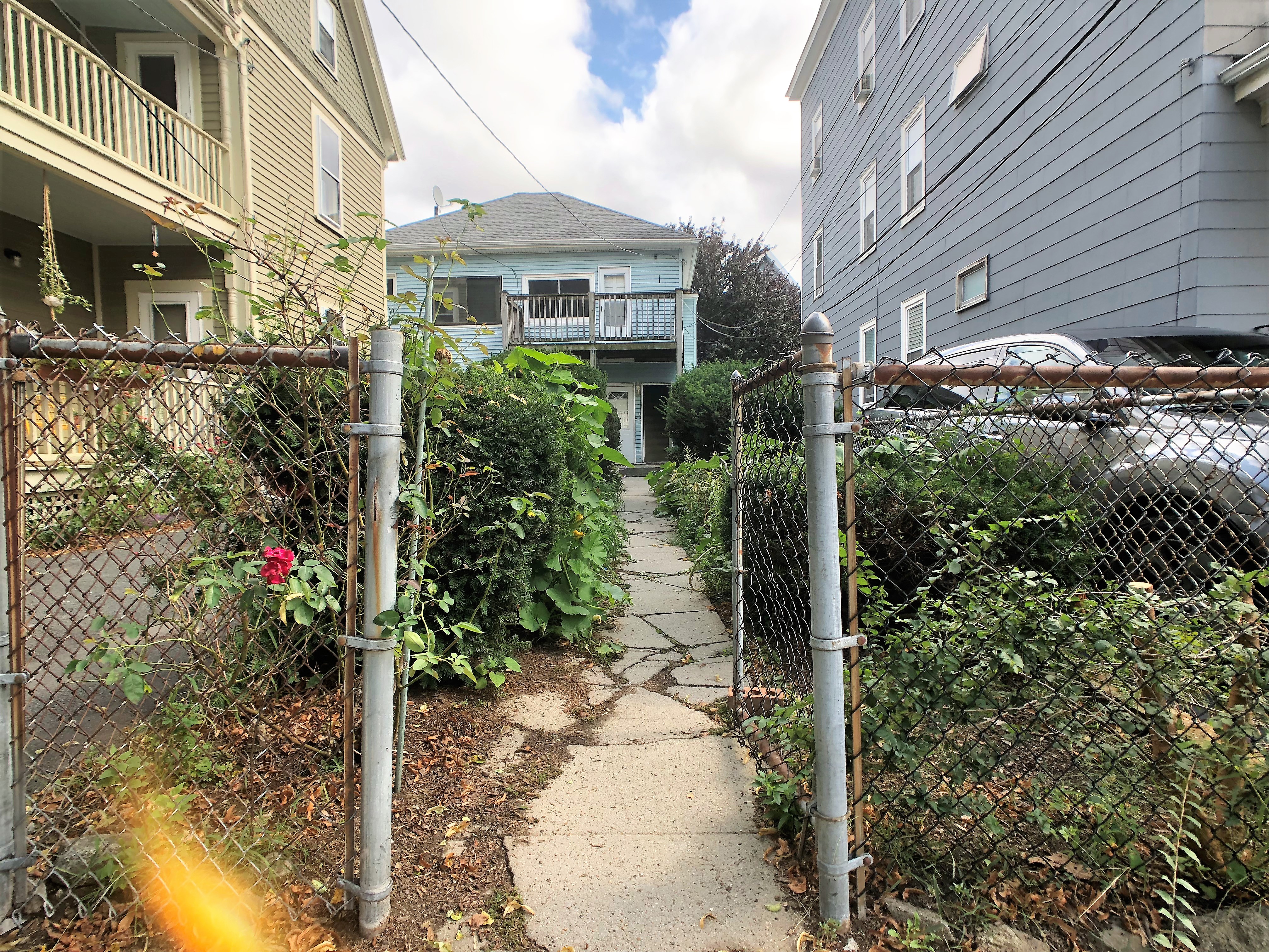 16 Moore St, Davis Square