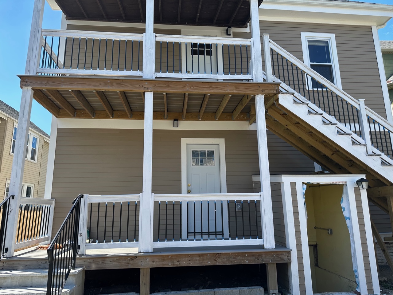 9 Bartlett St, Magoun Square