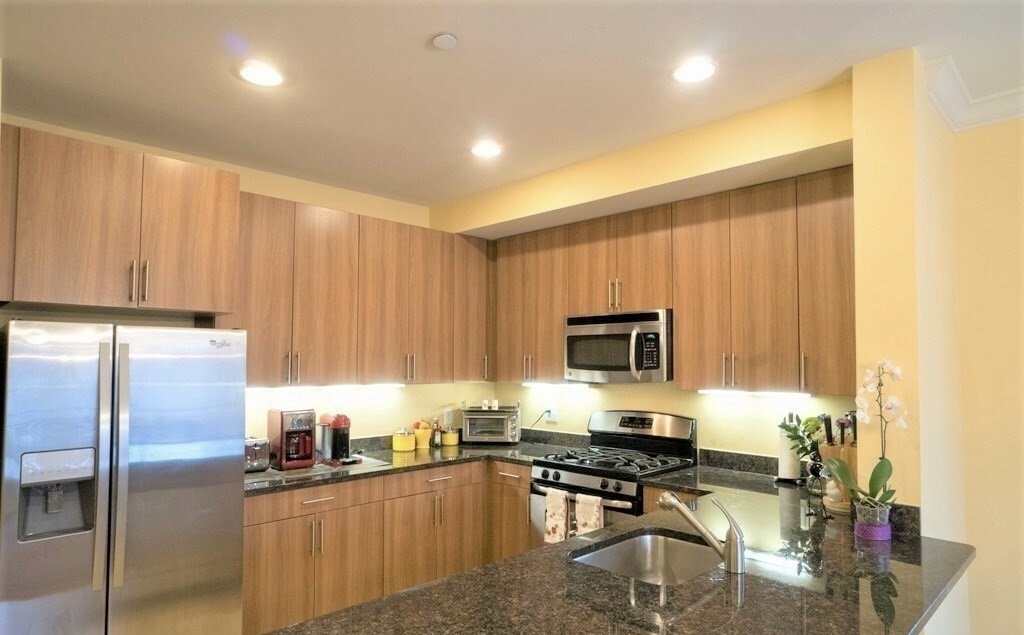 2012 Symmes Circle, Arlington