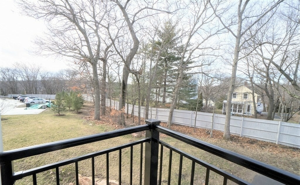 2012 Symmes Circle, Arlington