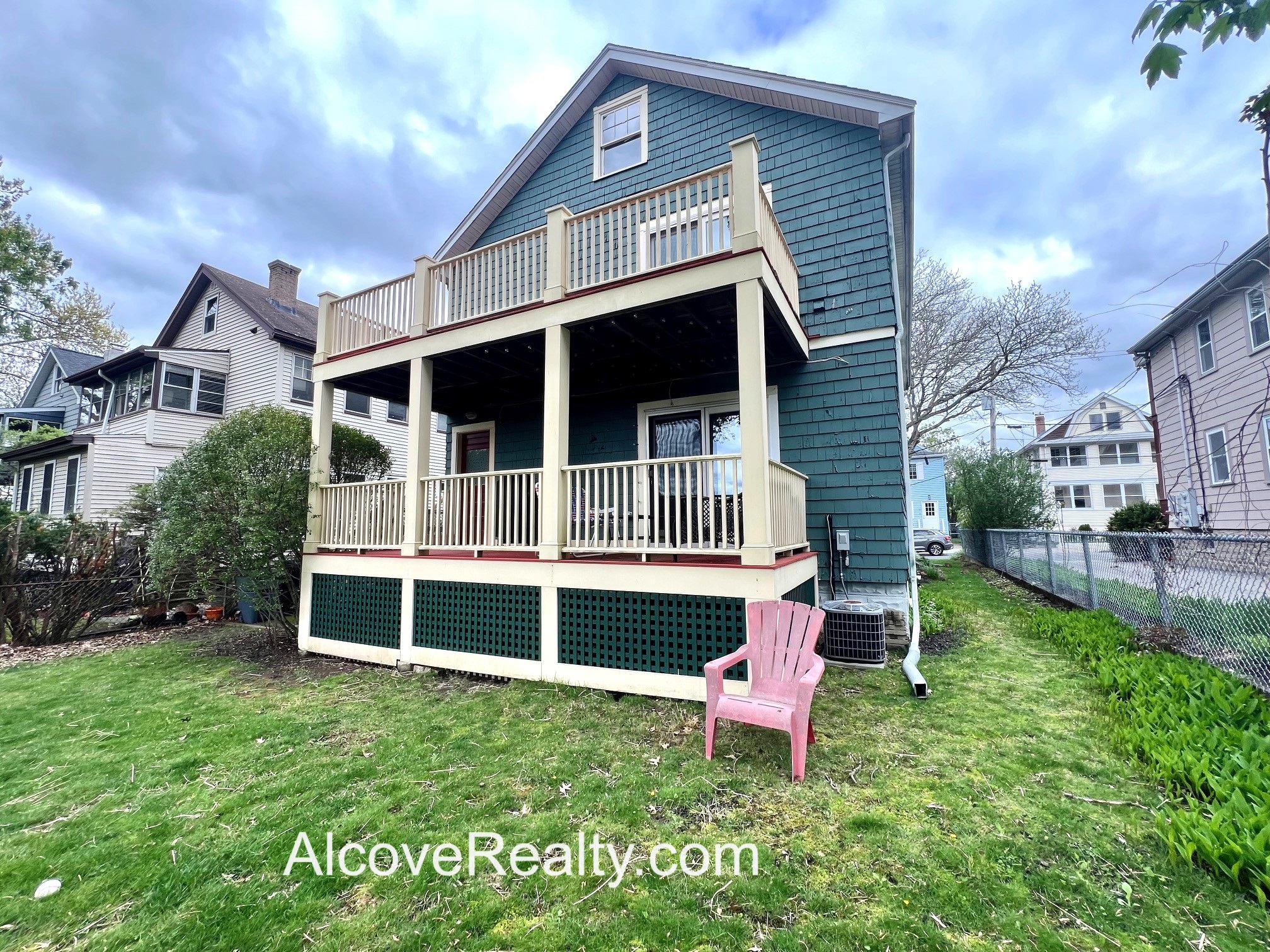 68 Endicott Ave, Teele Square