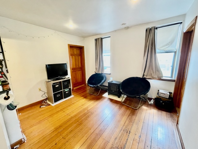 37 Tileston St, North End