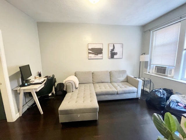 8 Margaret St, North End