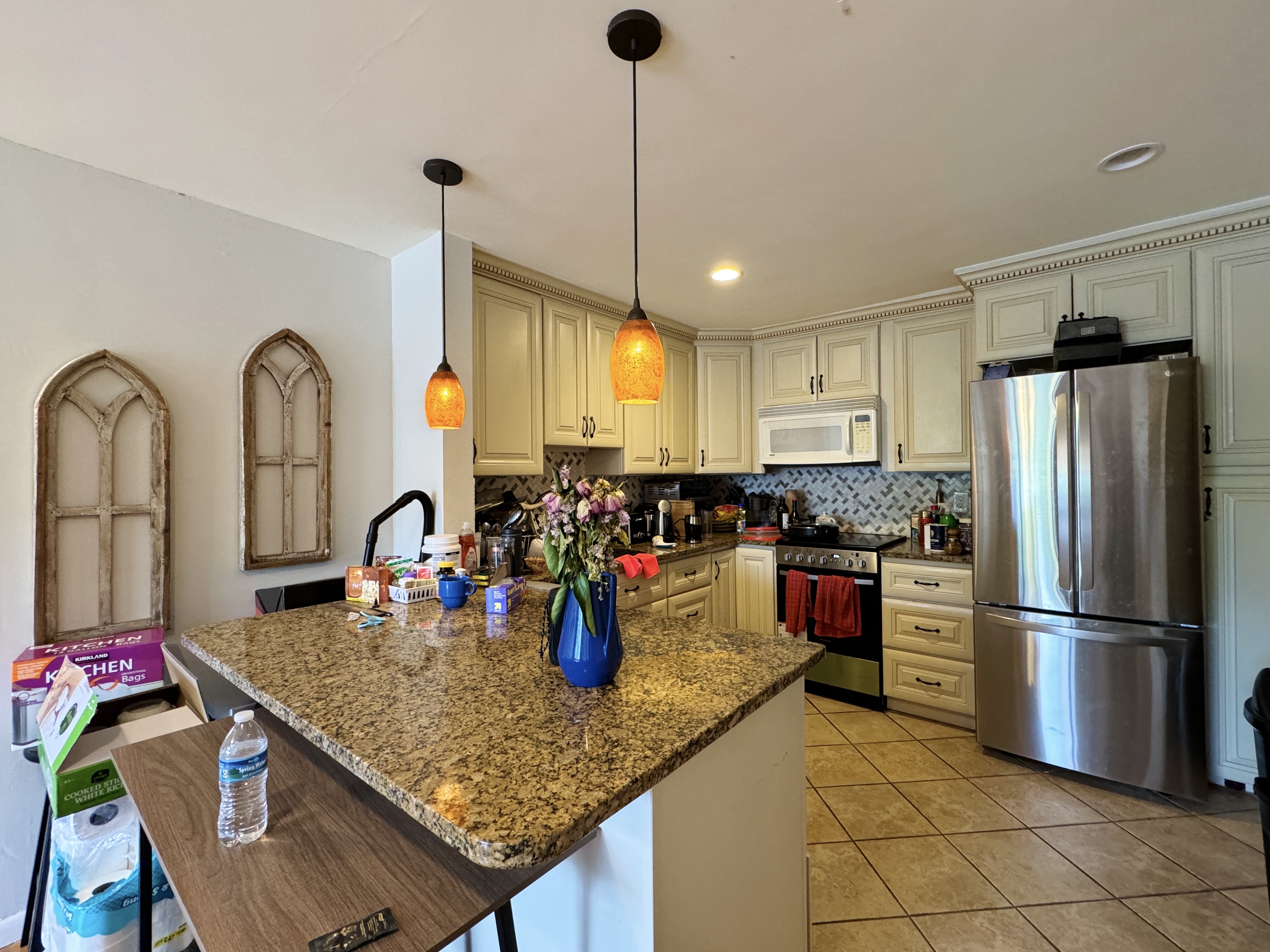 2192 Massachusetts Ave, North Cambridge