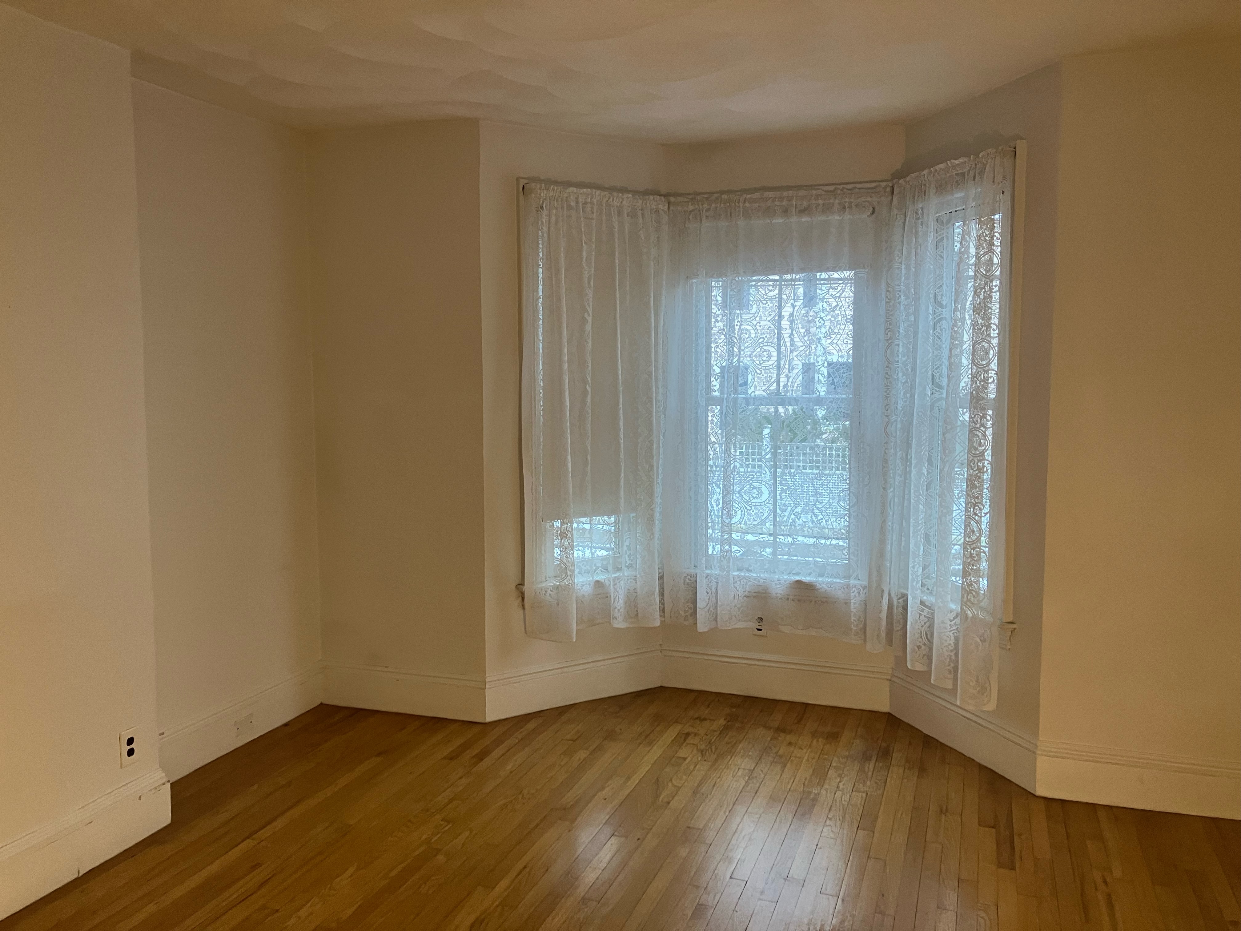 77 Wendell St, Harvard Square