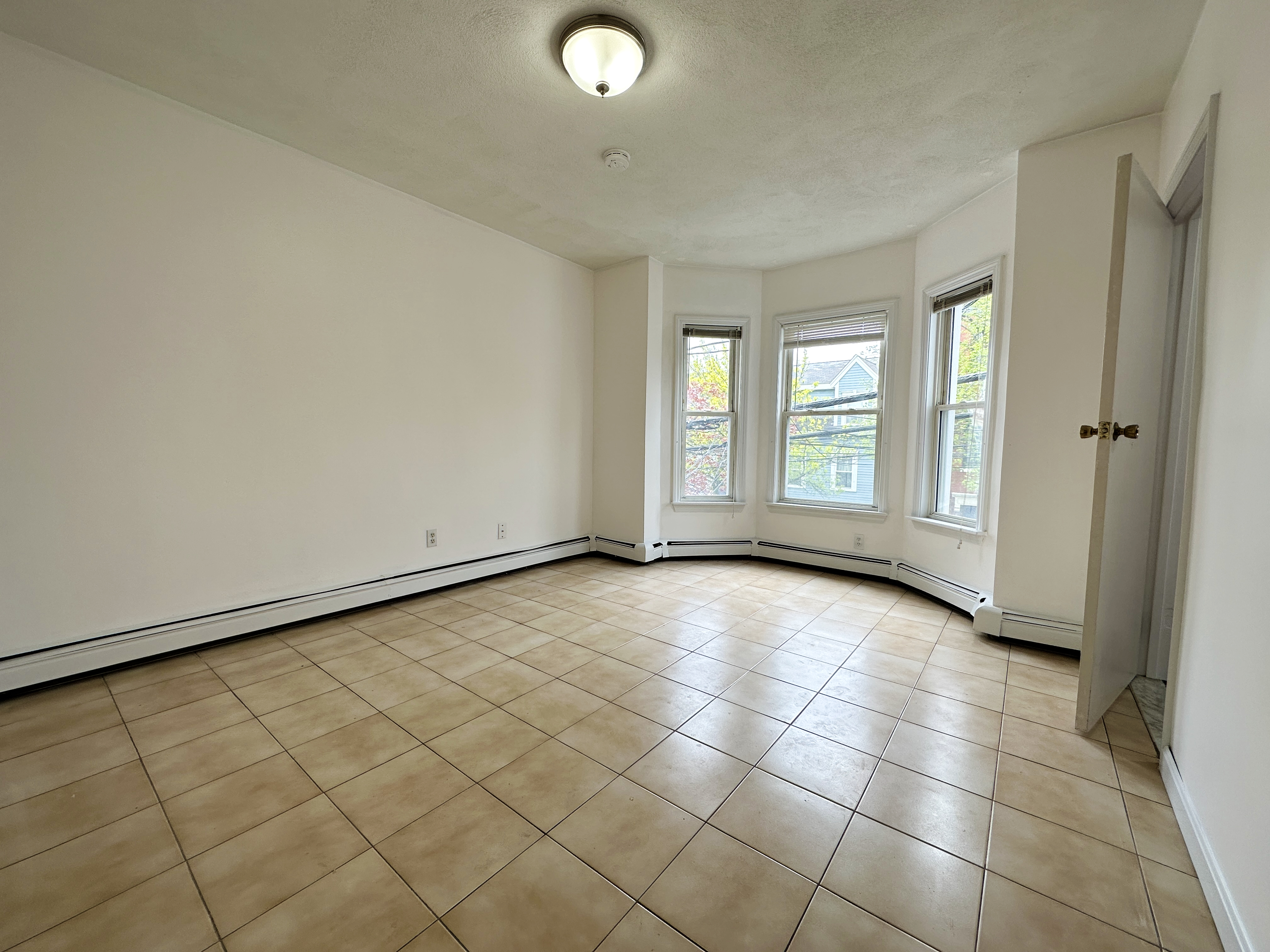 365 Sumner St, East Boston