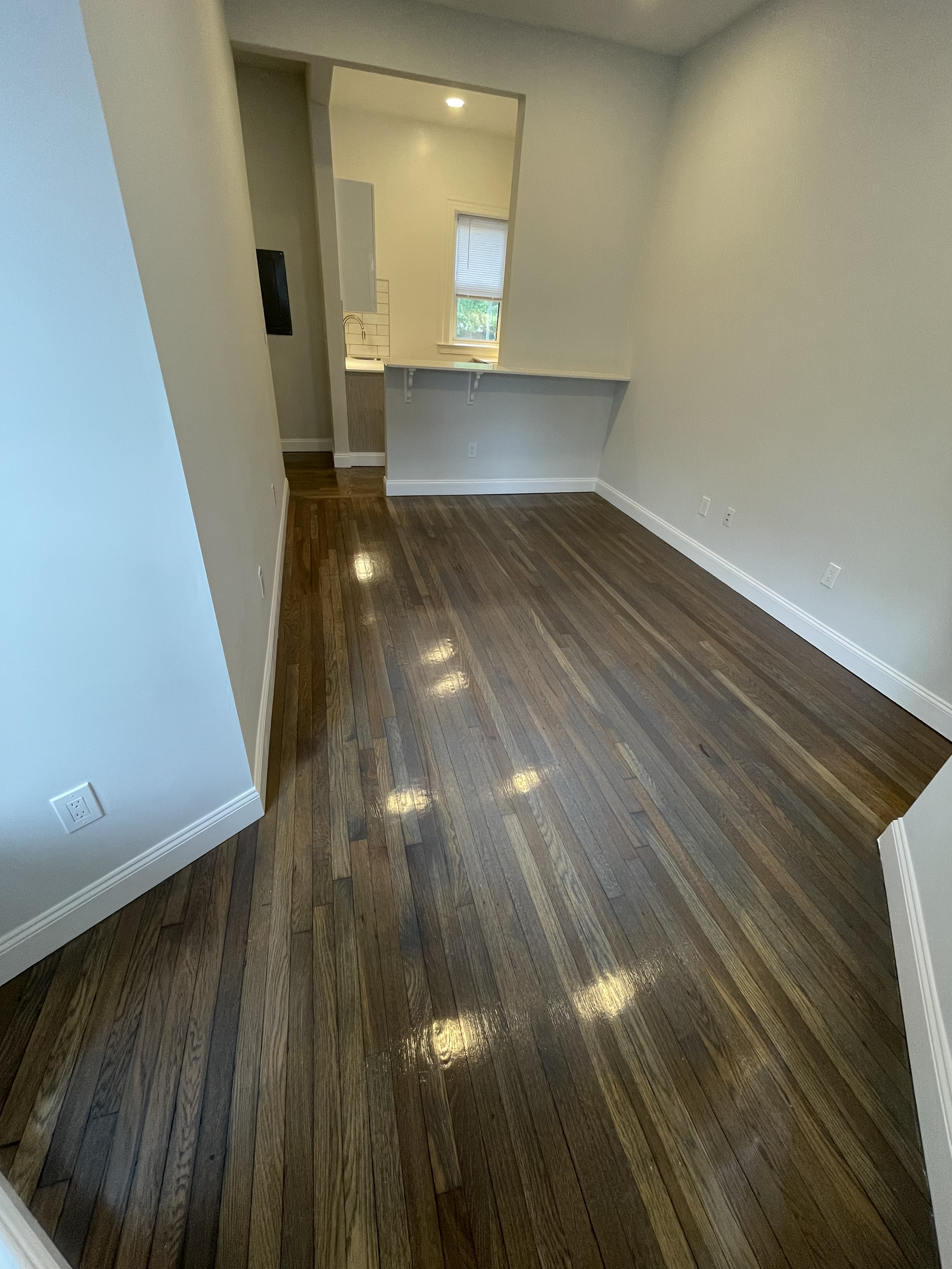 102 Queensberry St, Fenway