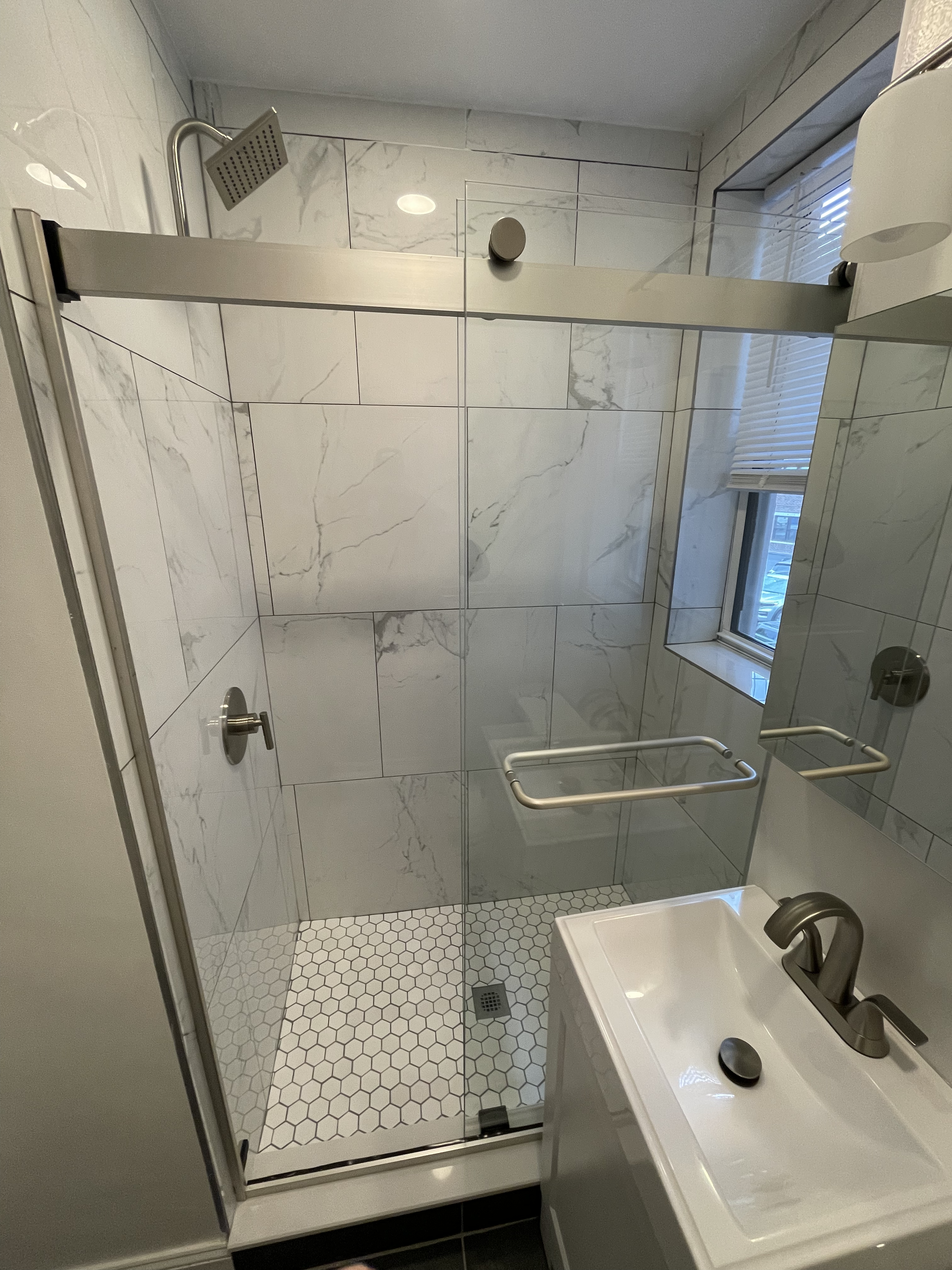 102 Queensberry St, Fenway