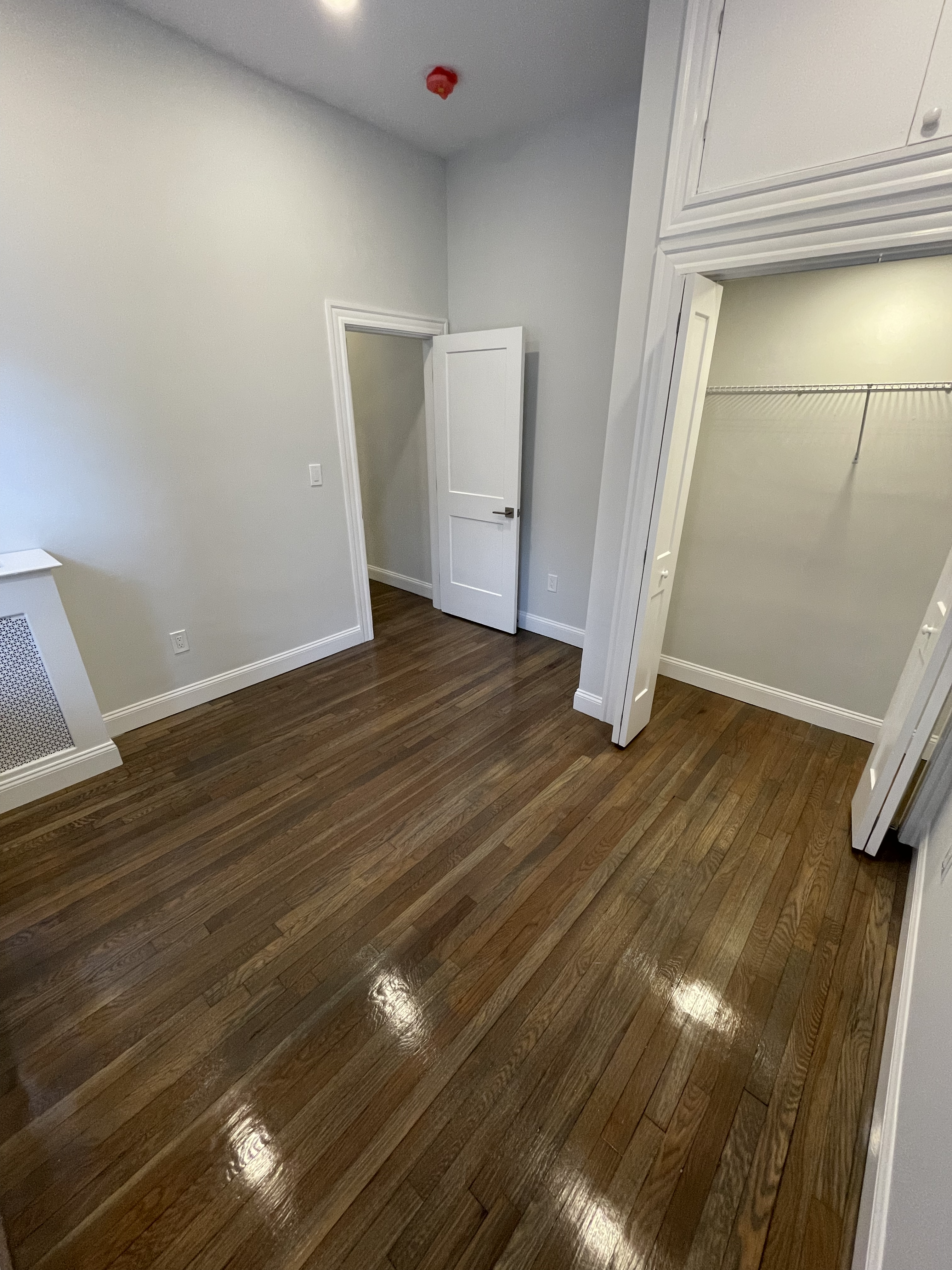 102 Queensberry St, Fenway