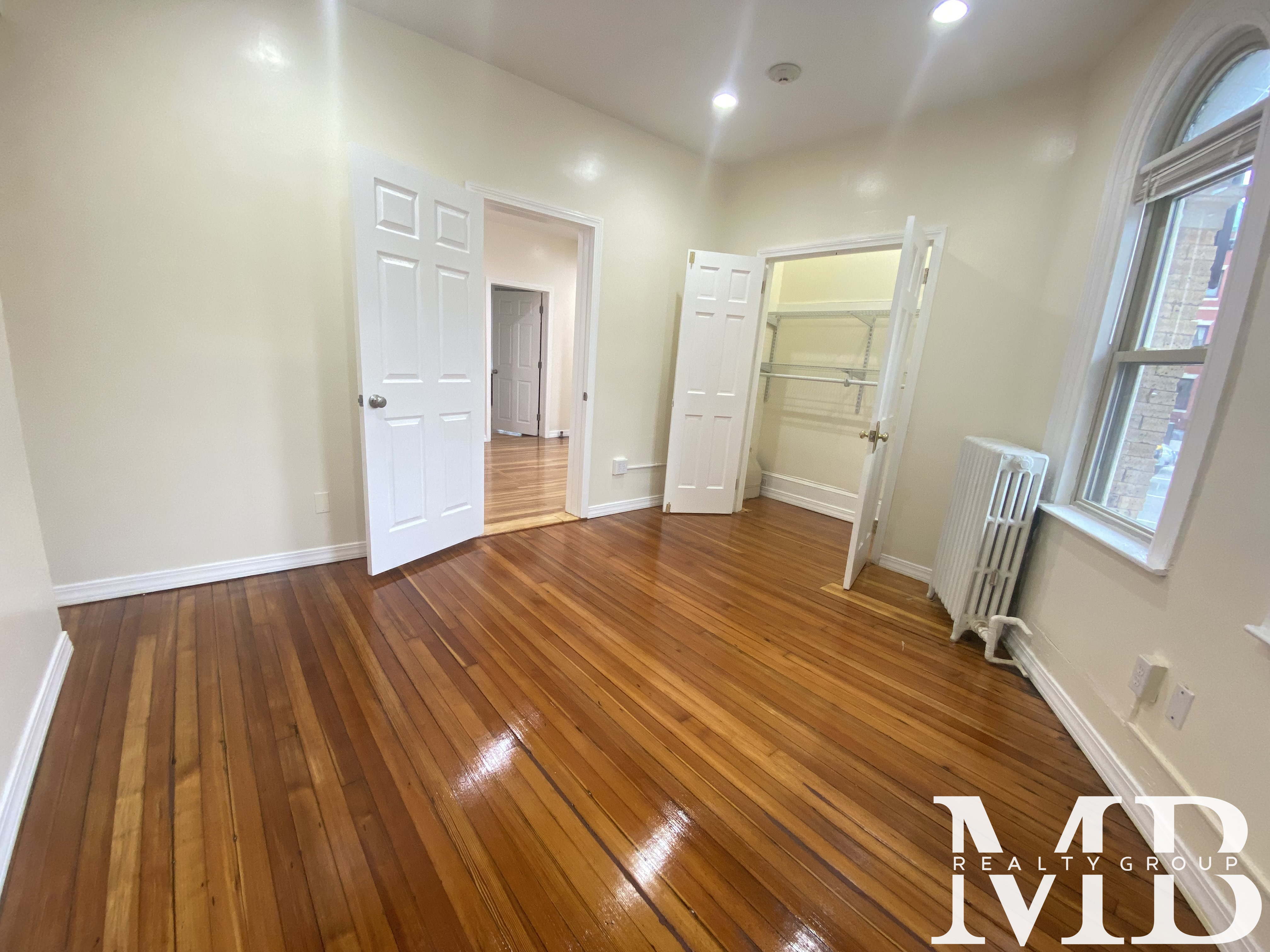 879 Beacon St, Fenway