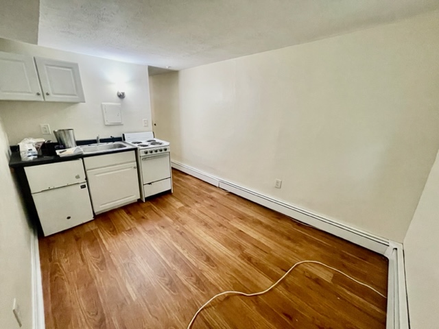 51 South Huntington Ave, Jamaica Plain