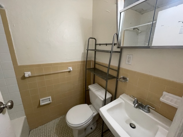 51 S Huntington Ave, Jamaica Plain