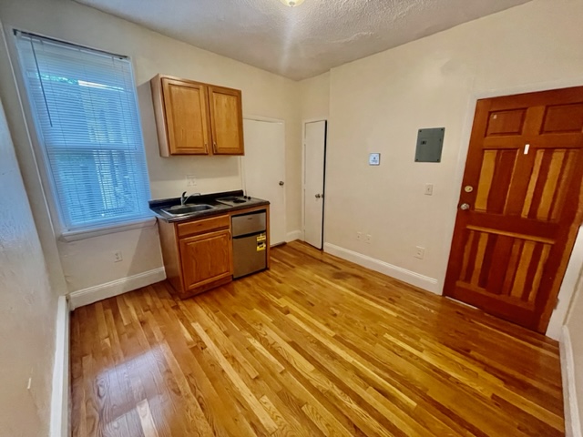 51 South Huntington Ave, Jamaica Plain