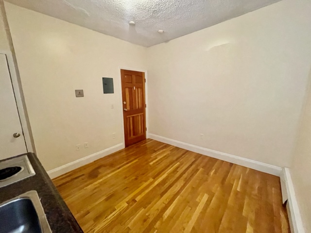 51 South Huntington Ave, Jamaica Plain